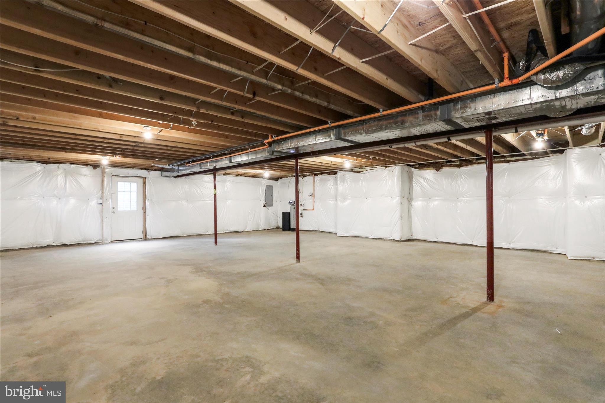 ELMWOOD FARM - Residential