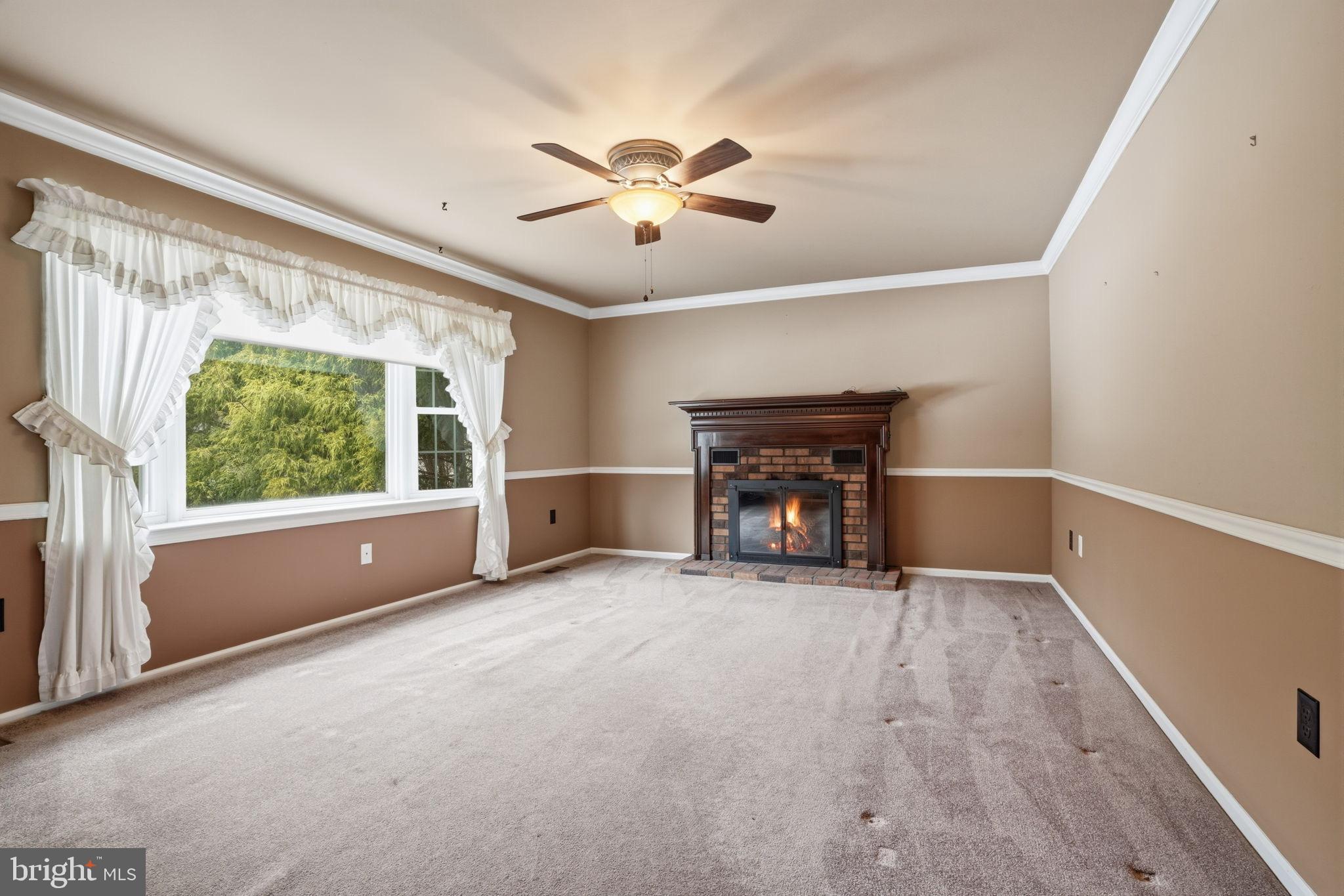 MAPLE POINT - Residential