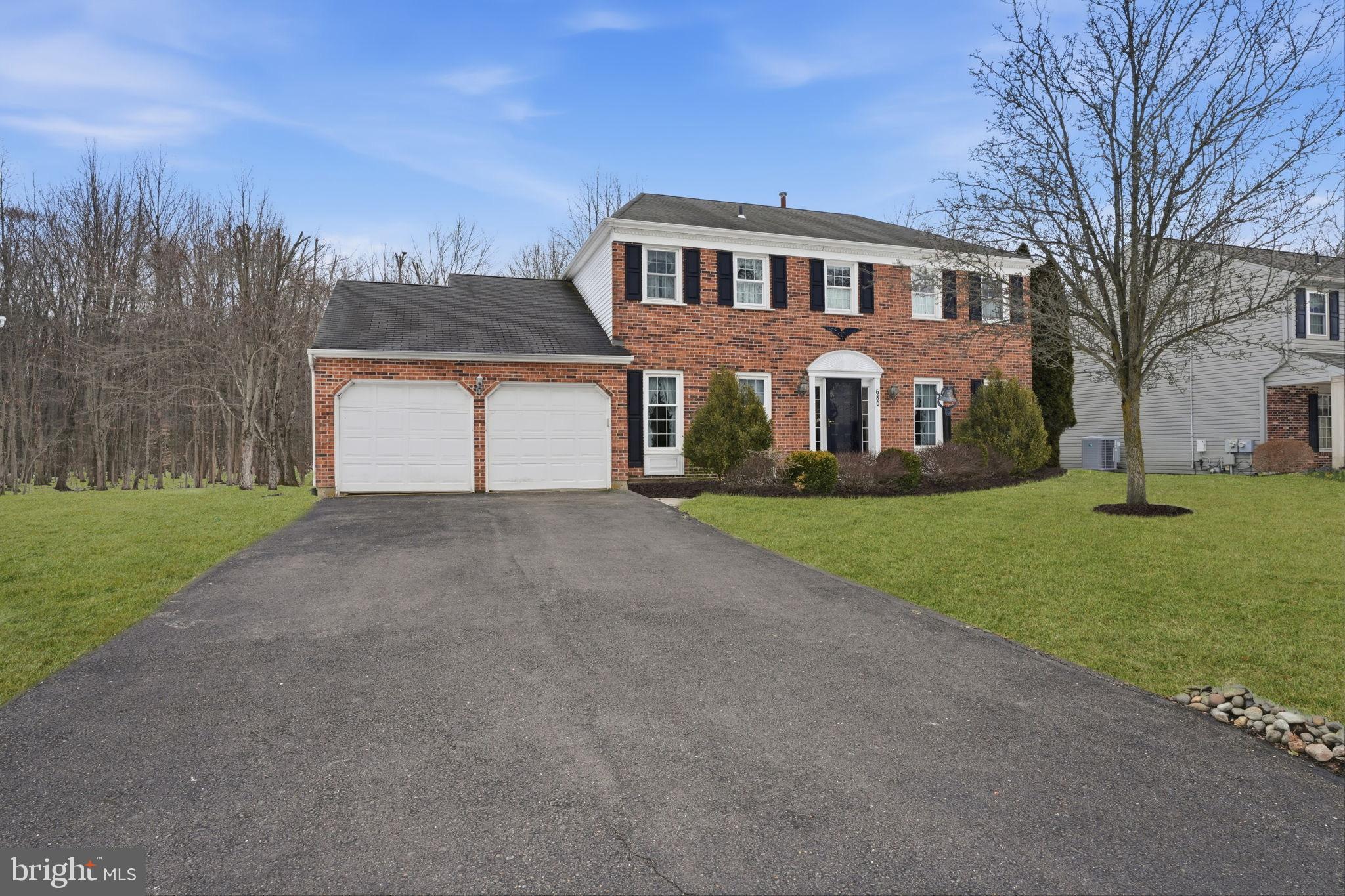 MAPLE POINT - Residential