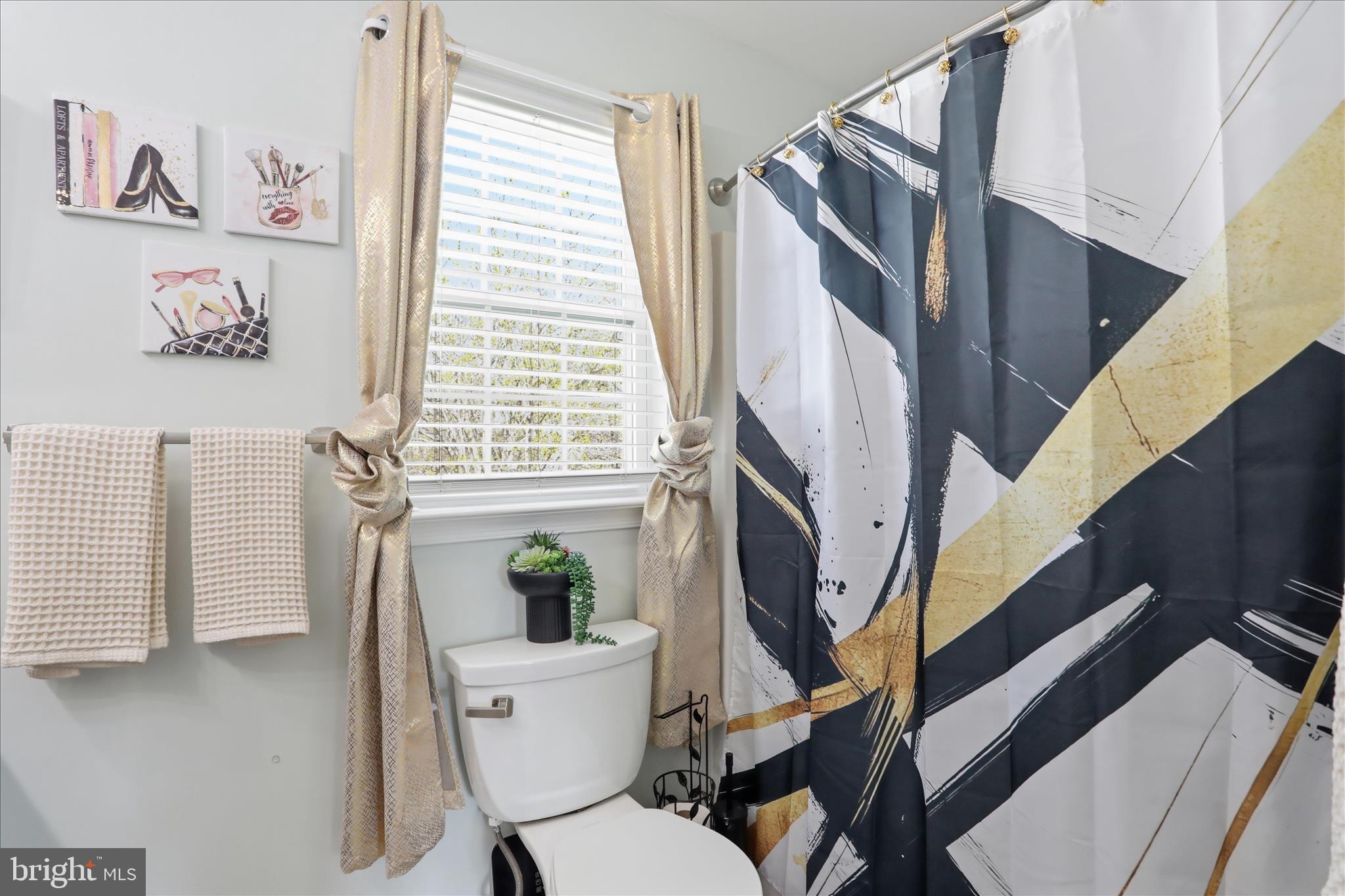 CROSS CREEK - Residential