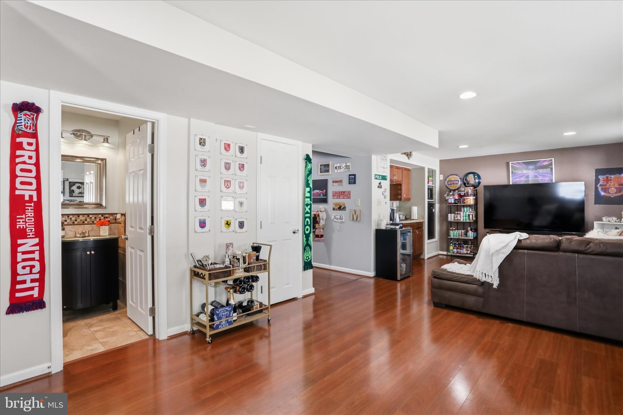 CROSS CREEK - Residential