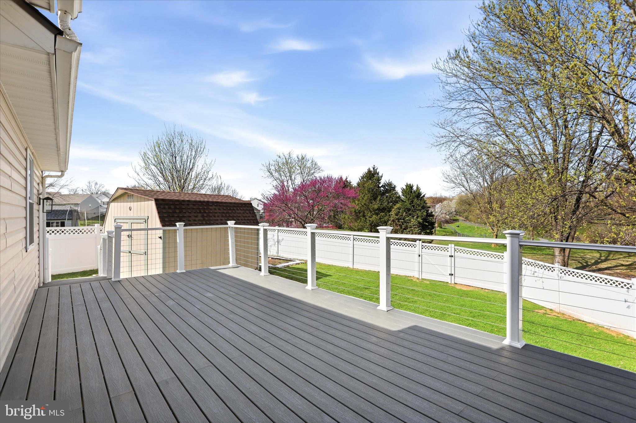 CROSS CREEK - Residential