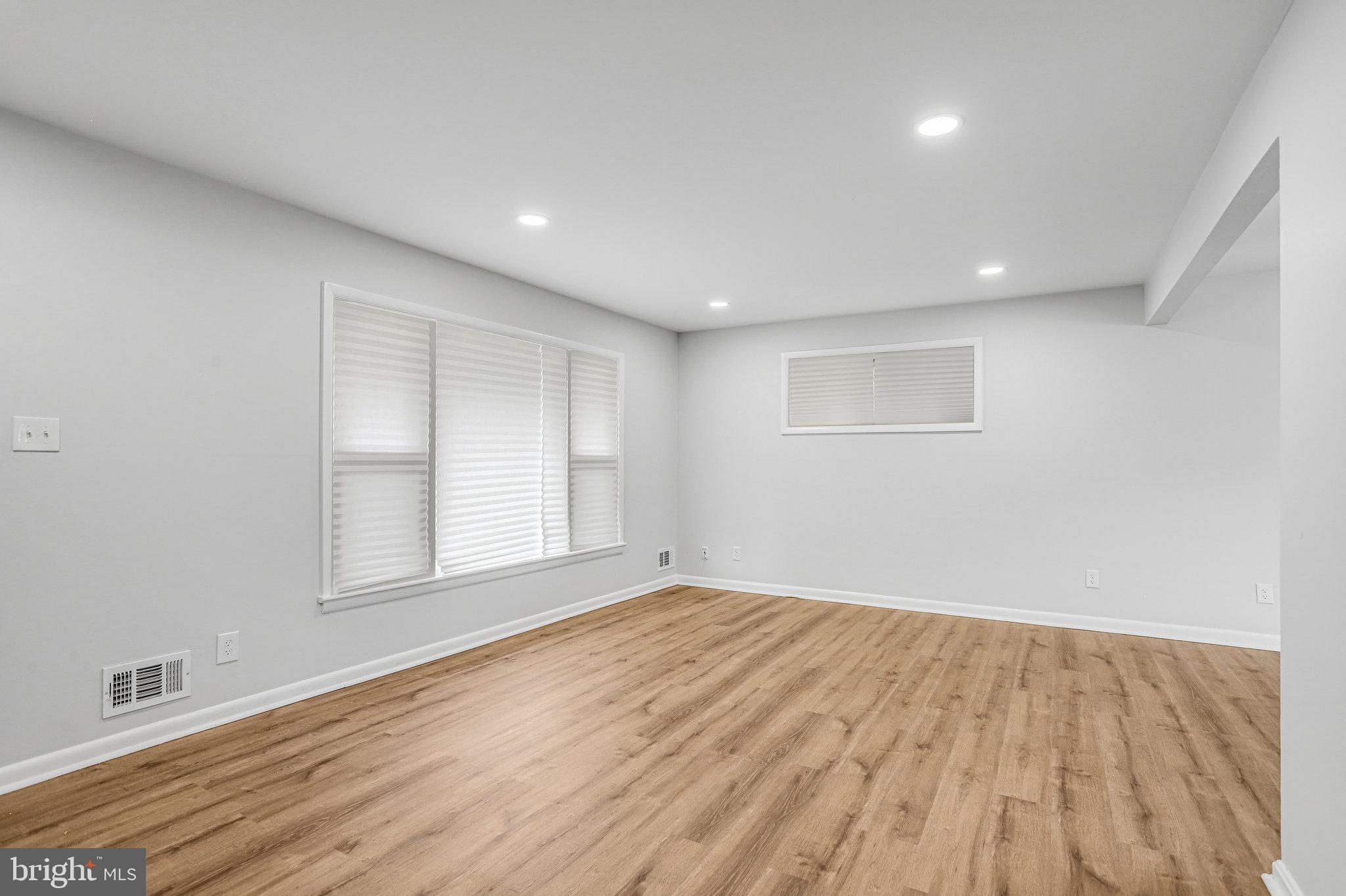 ROGERS HEIGHTS - Residential