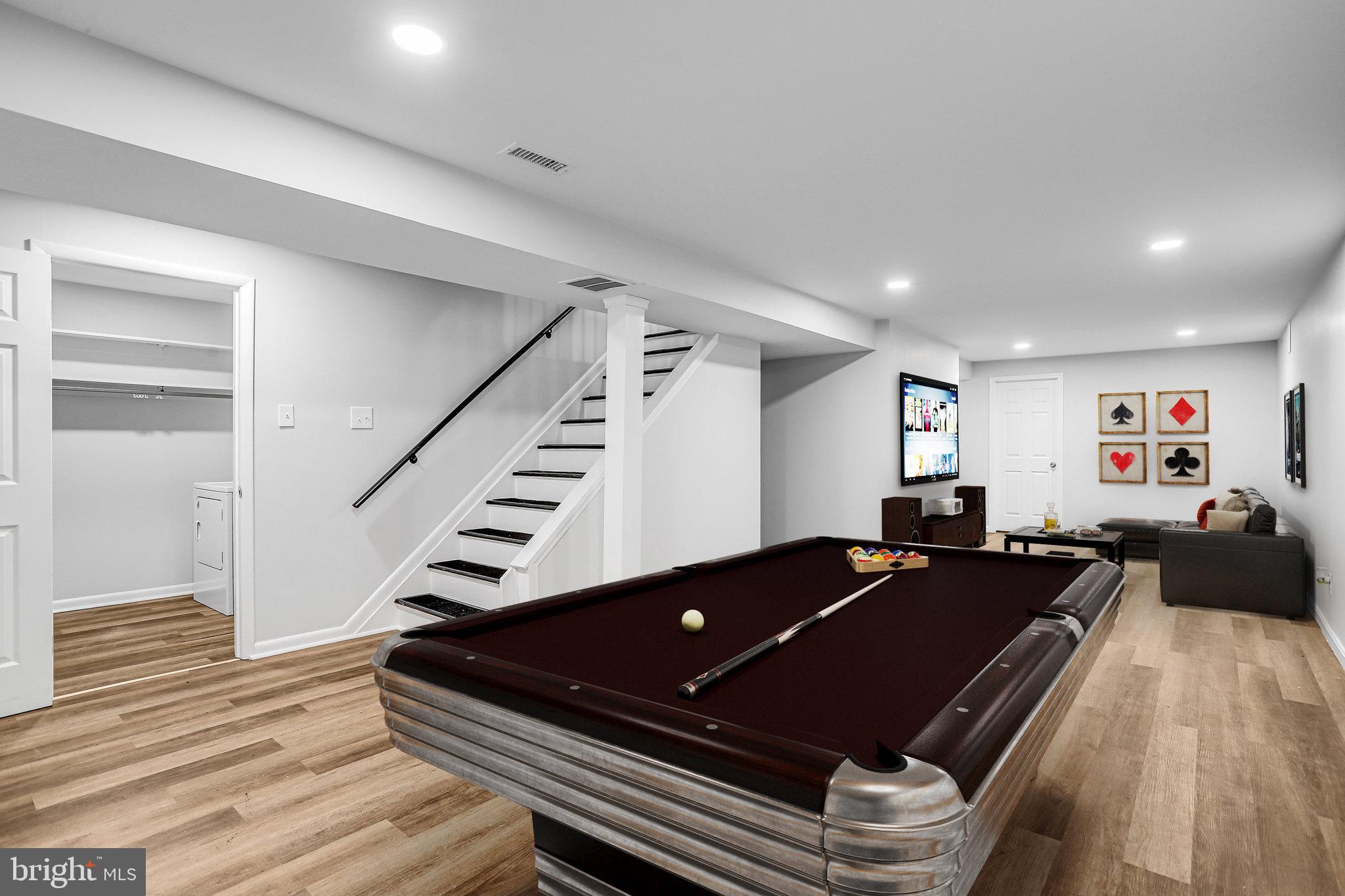 ROGERS HEIGHTS - Residential