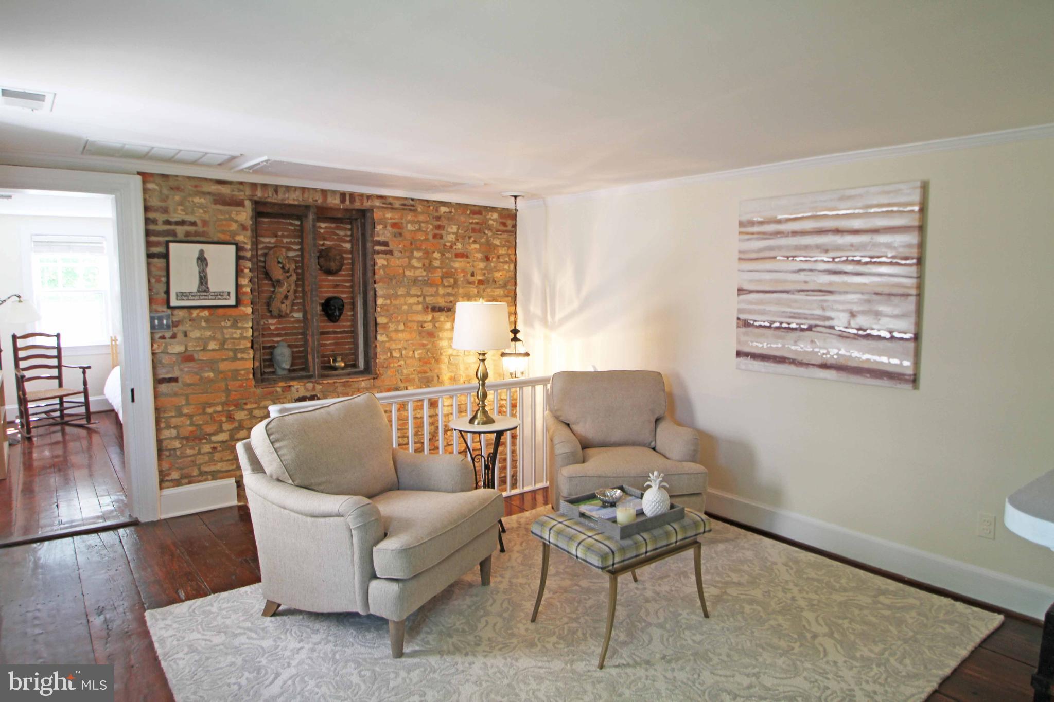 OLD TOWN - Residential Lease