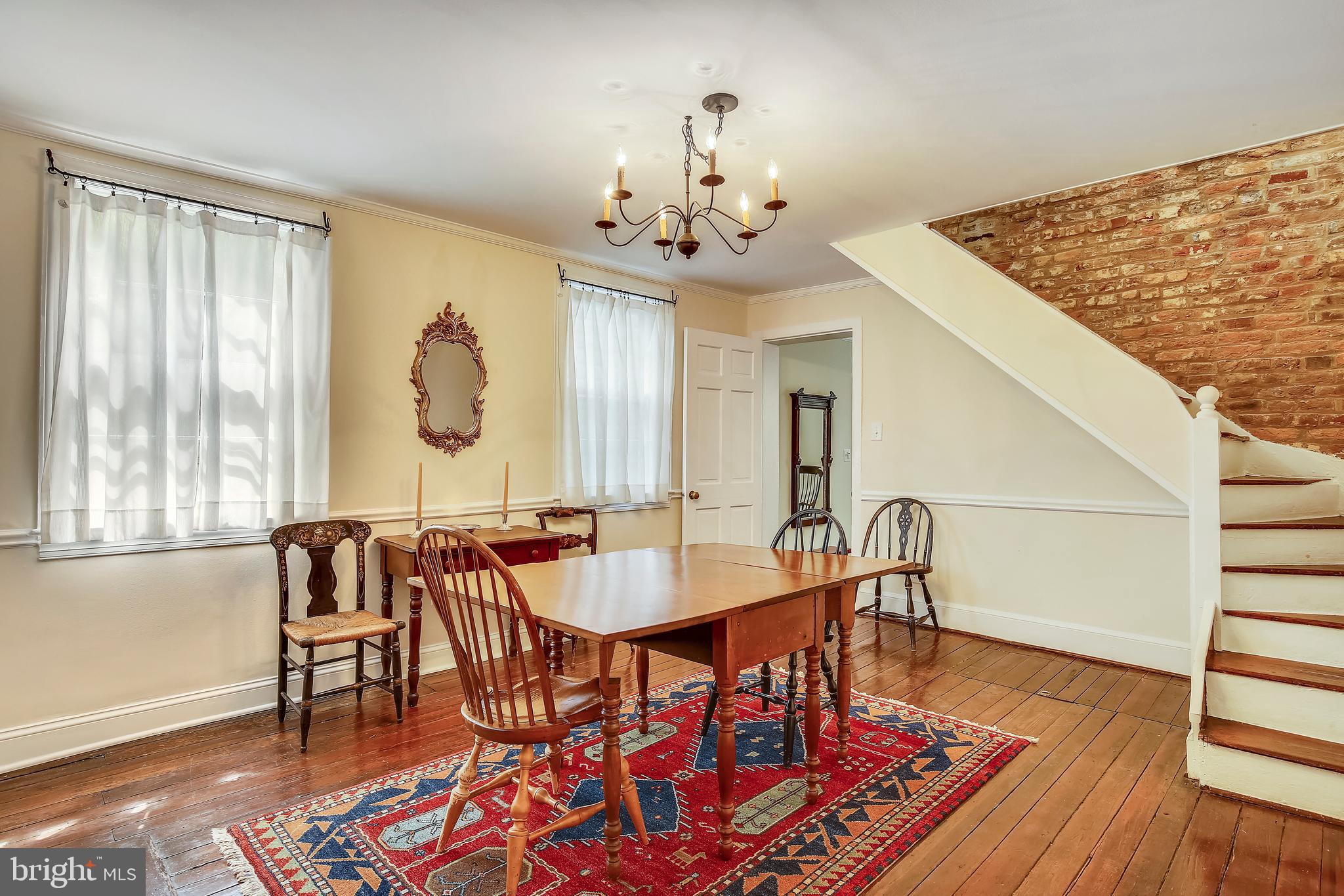 OLD TOWN - Residential Lease