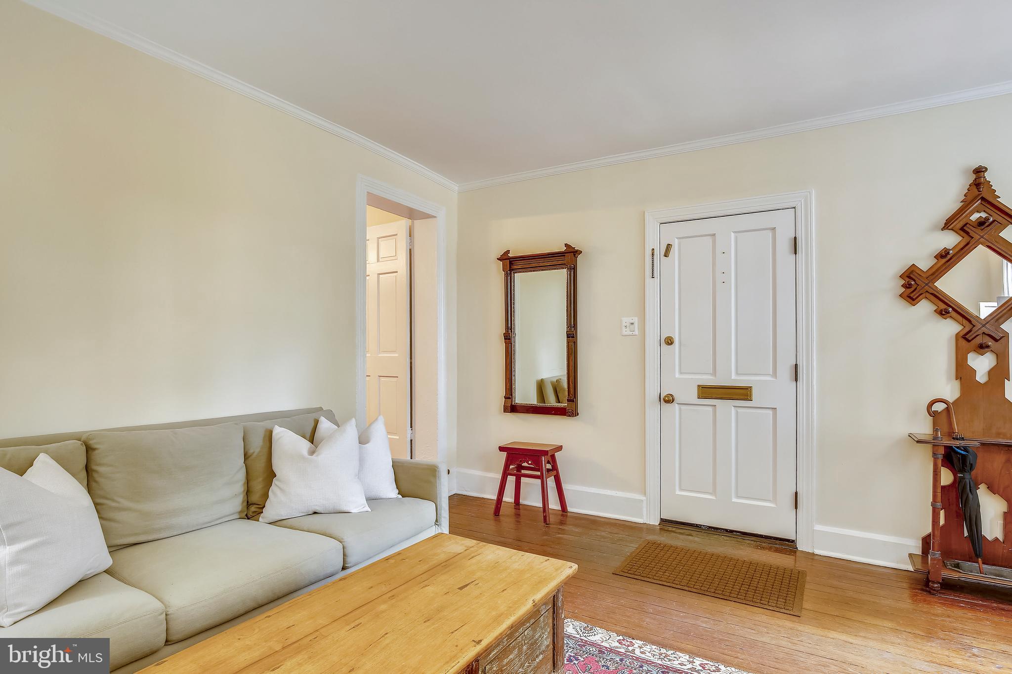 OLD TOWN - Residential Lease