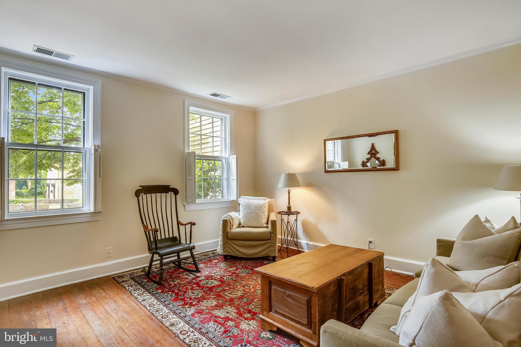 OLD TOWN - Residential Lease