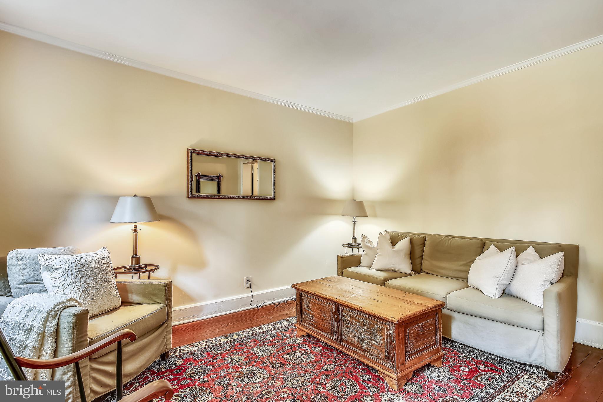 OLD TOWN - Residential Lease