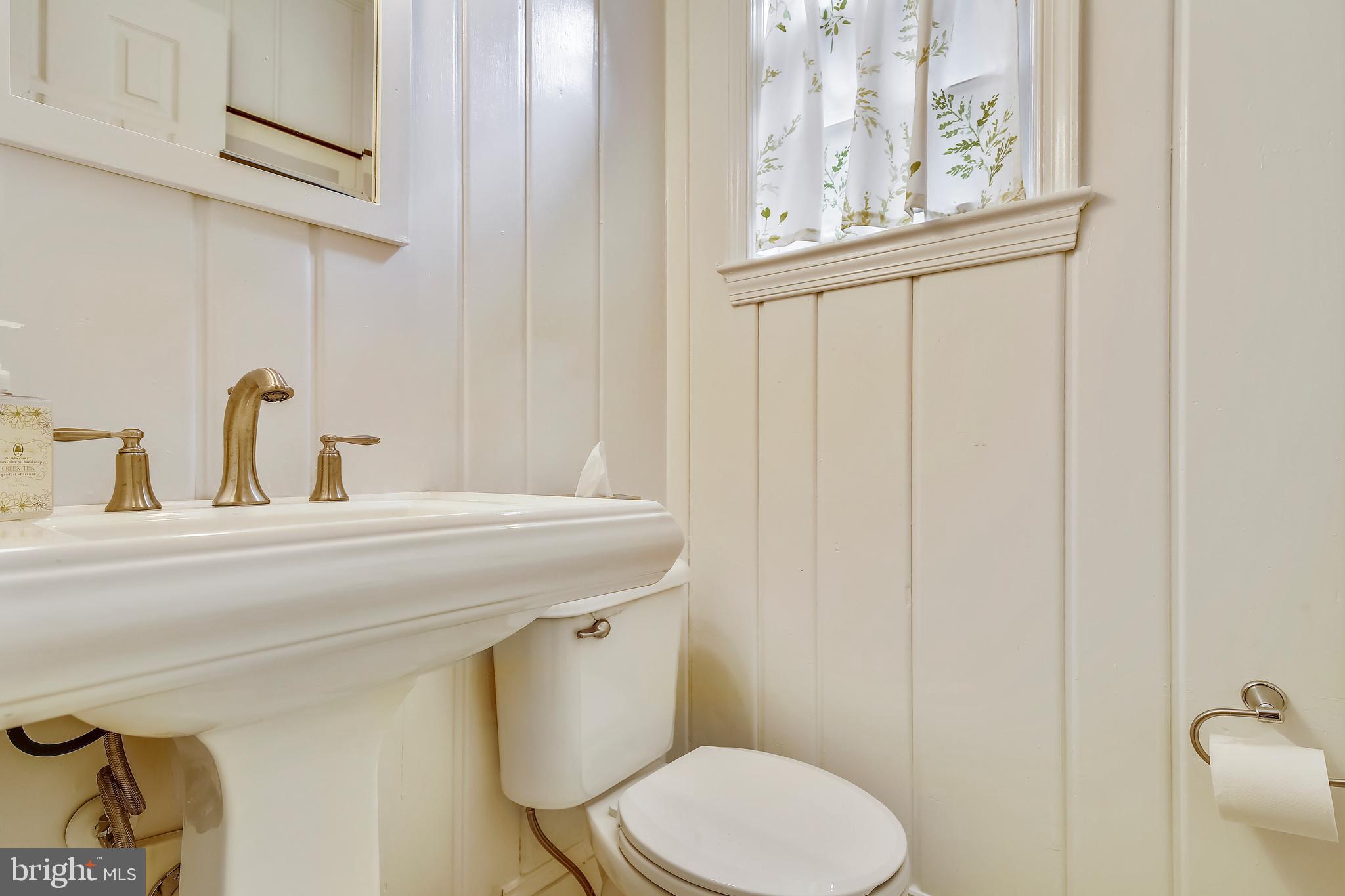 OLD TOWN - Residential Lease