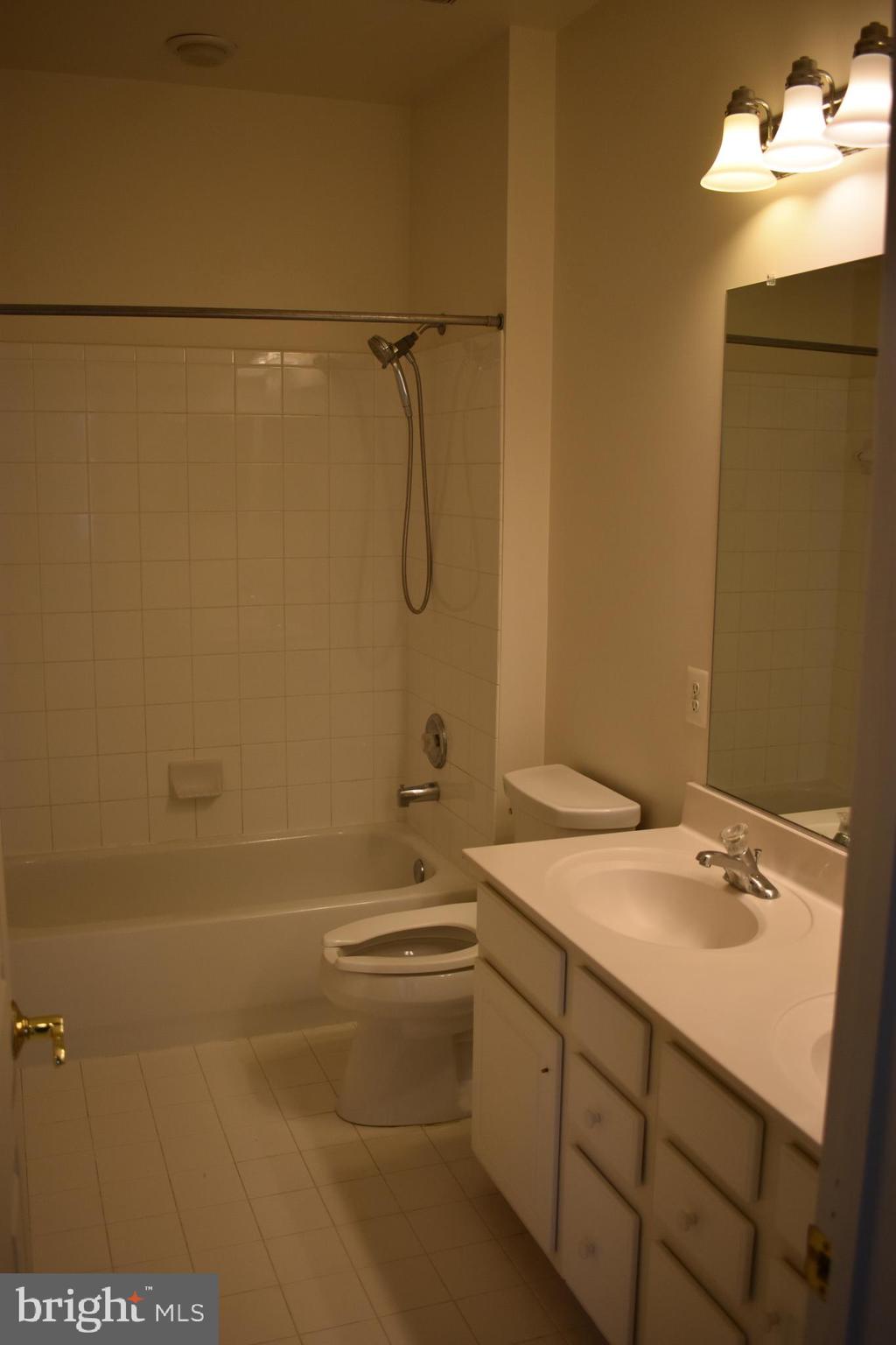 CHERRY HILL - Residential Lease