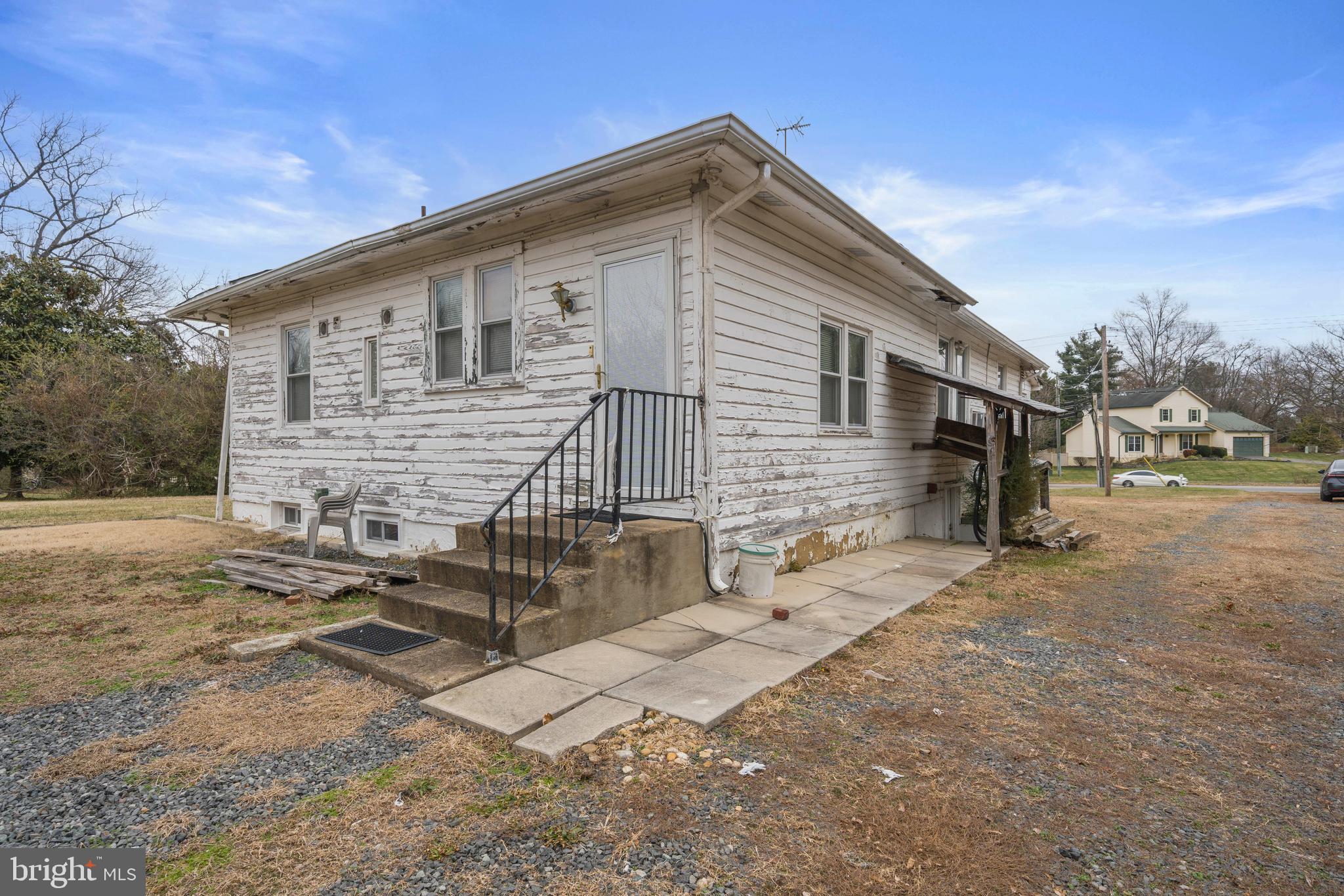 GUM SPRINGS - Residential