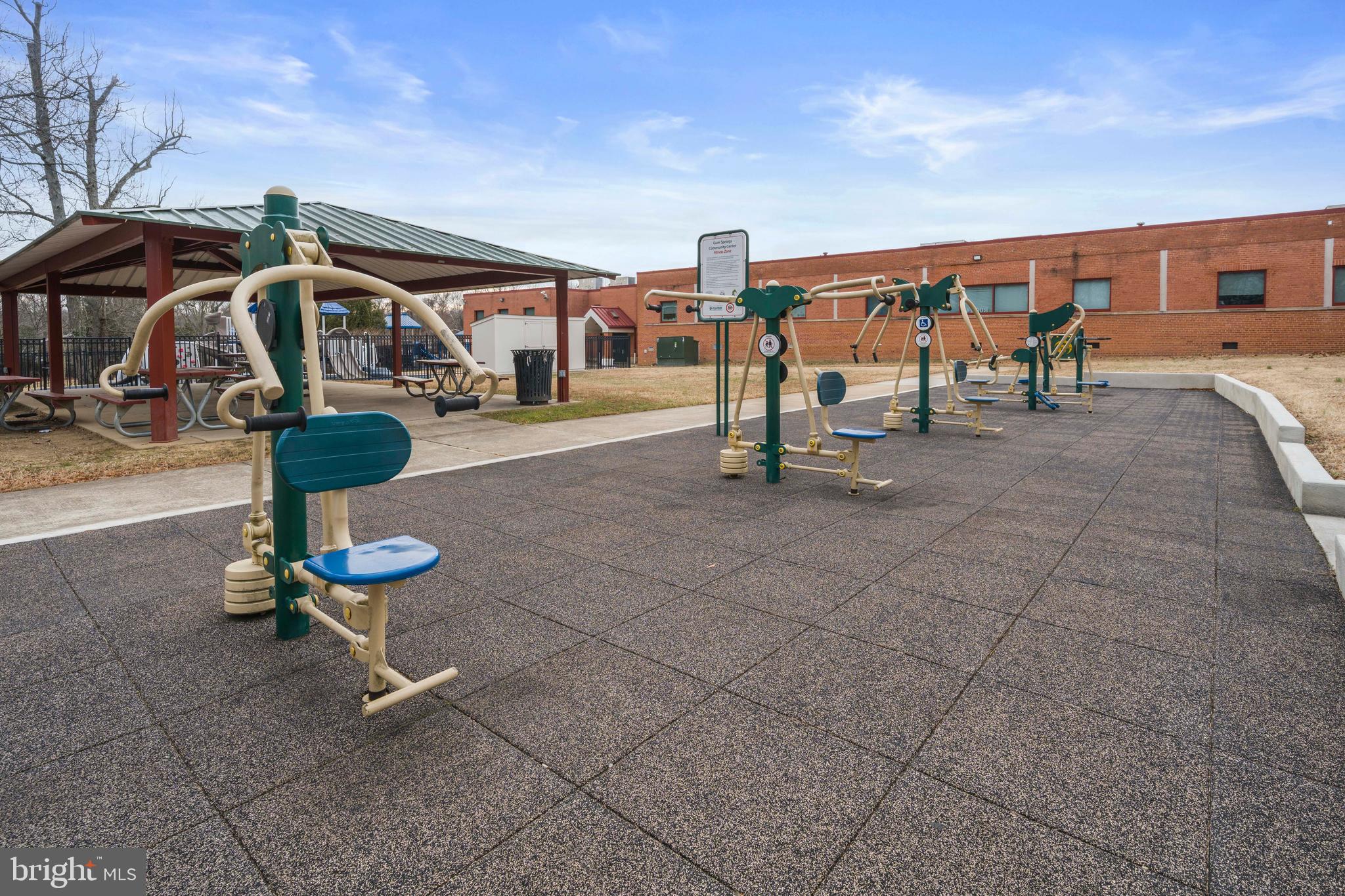 GUM SPRINGS - Residential