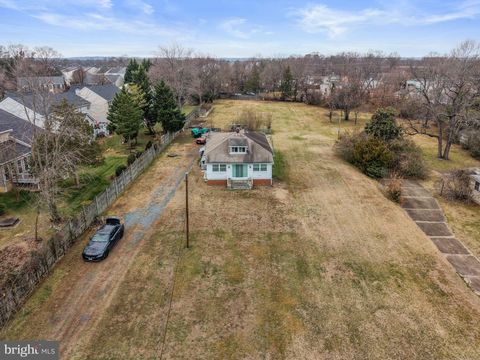 8208 MOUNT VERNON HIGHWAY ALEXANDRIA VA 22309