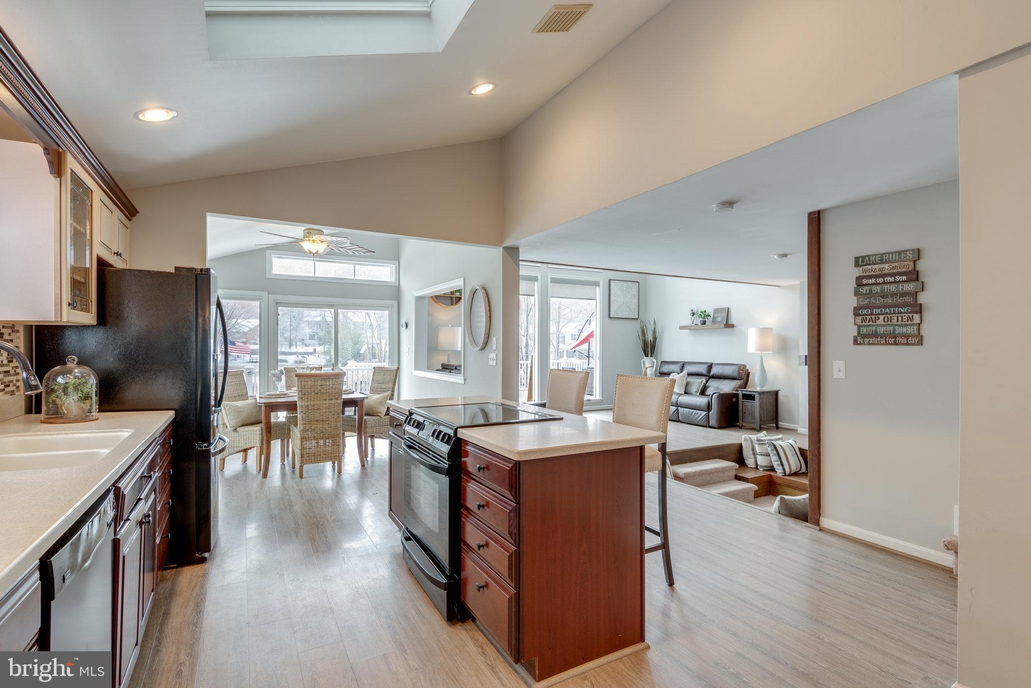 LAKE OF THE WOODS - Residential