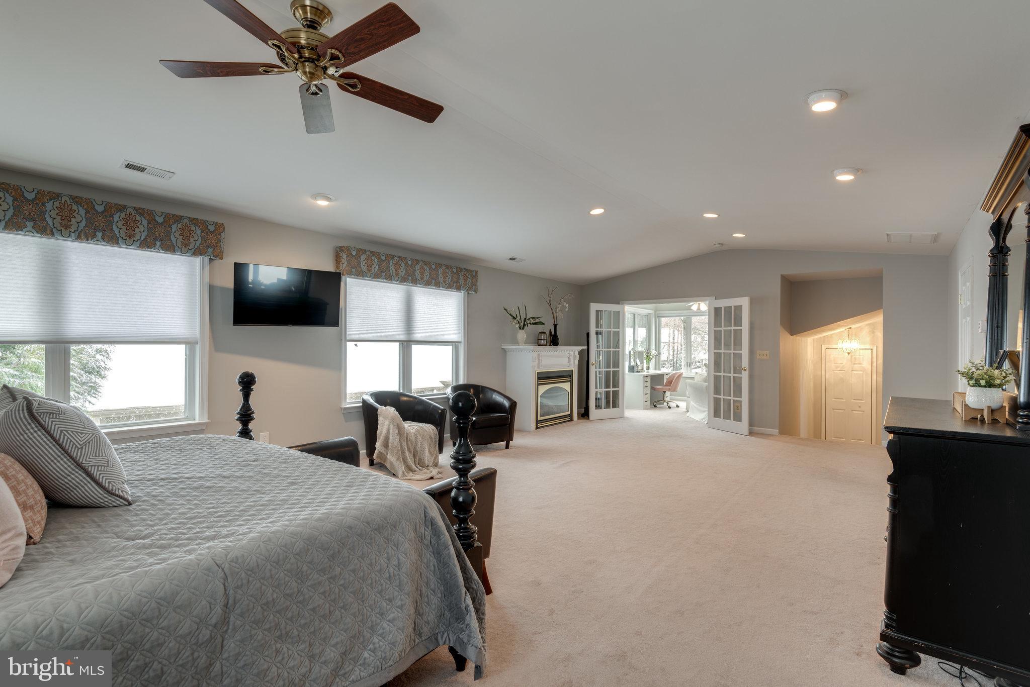 LAKE OF THE WOODS - Residential