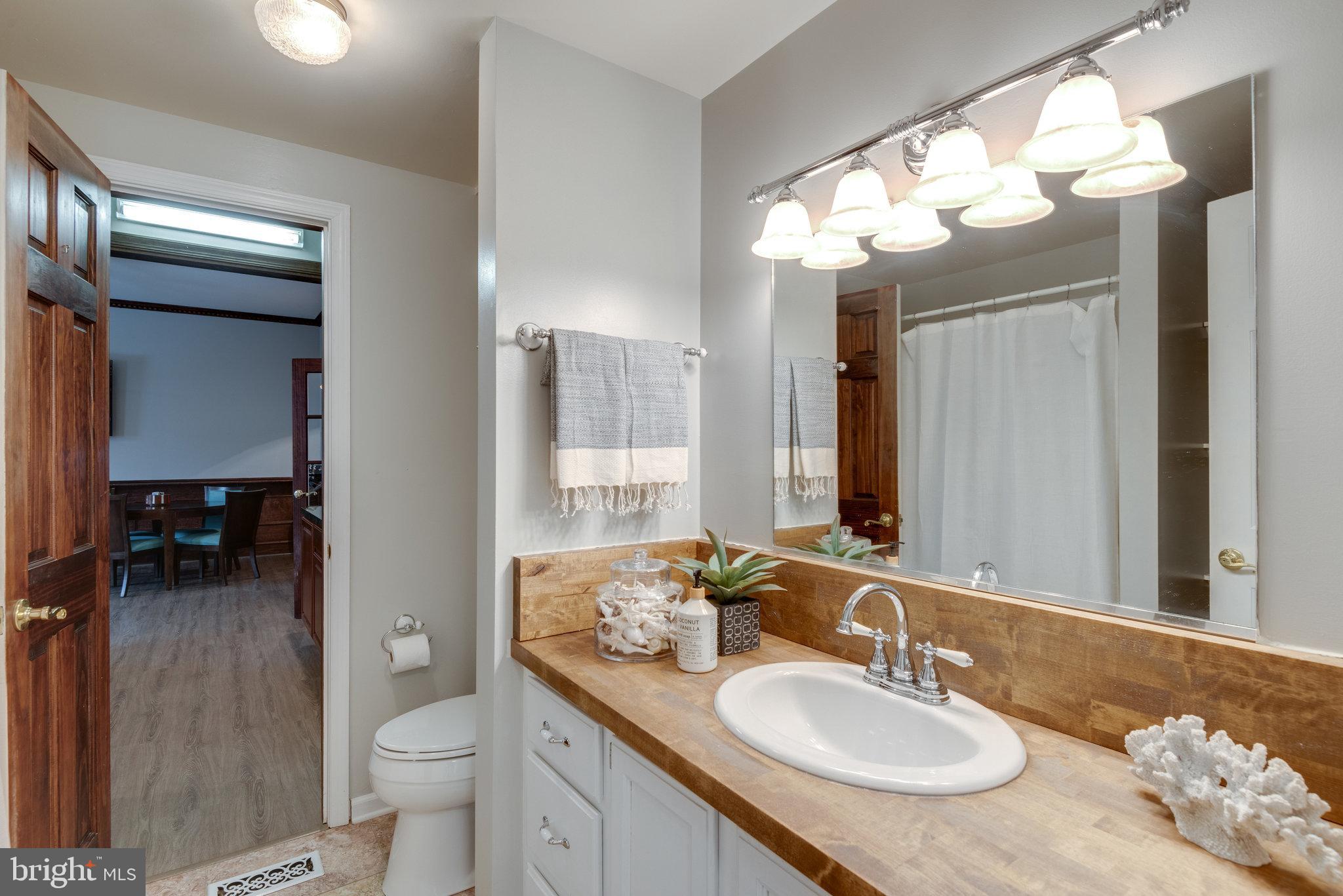 LAKE OF THE WOODS - Residential