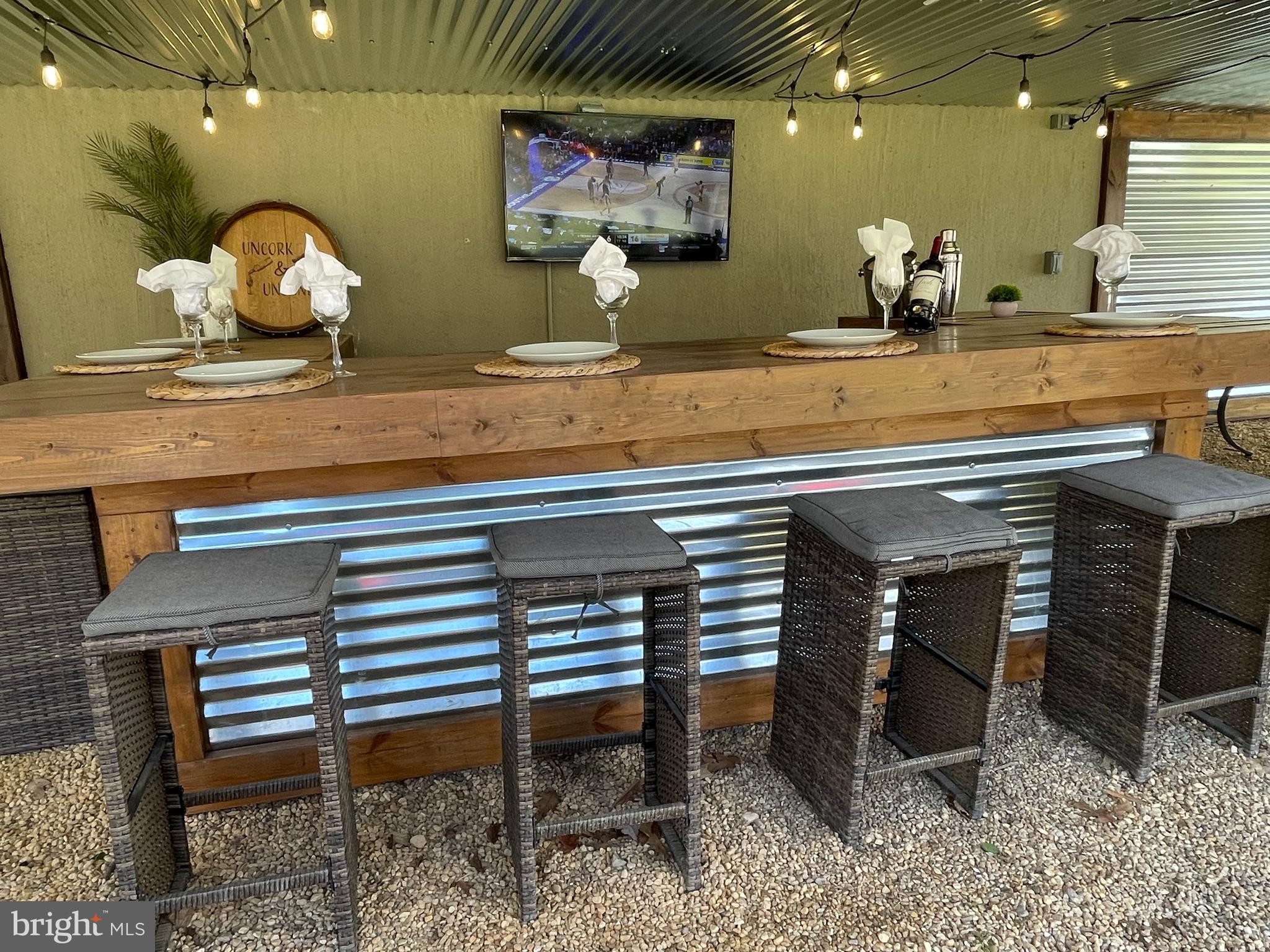 LAKE OF THE WOODS - Residential