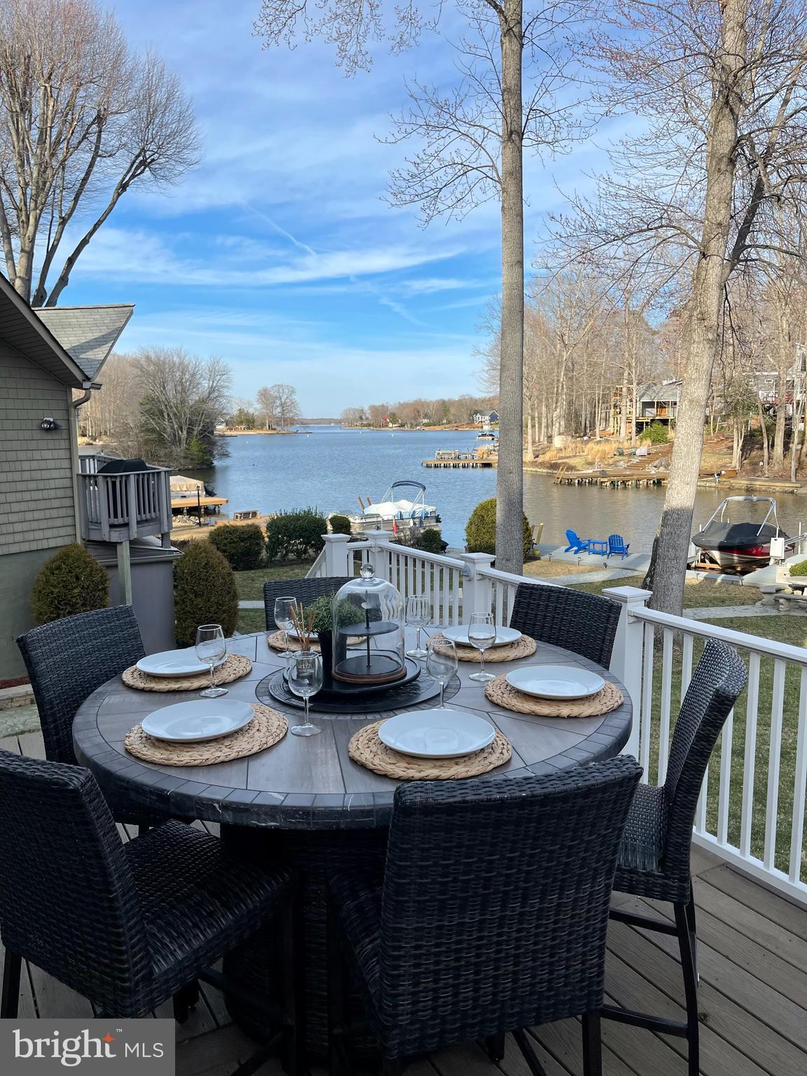 LAKE OF THE WOODS - Residential