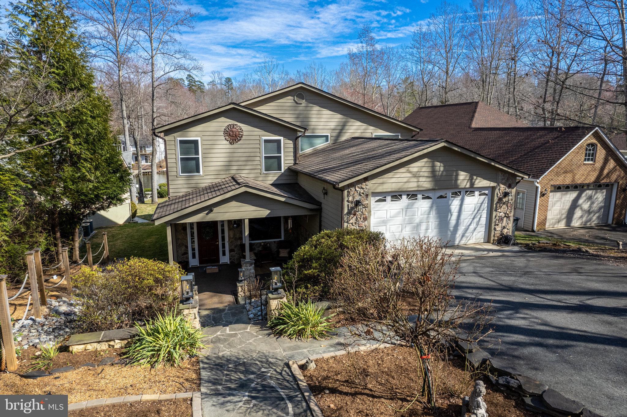 LAKE OF THE WOODS - Residential