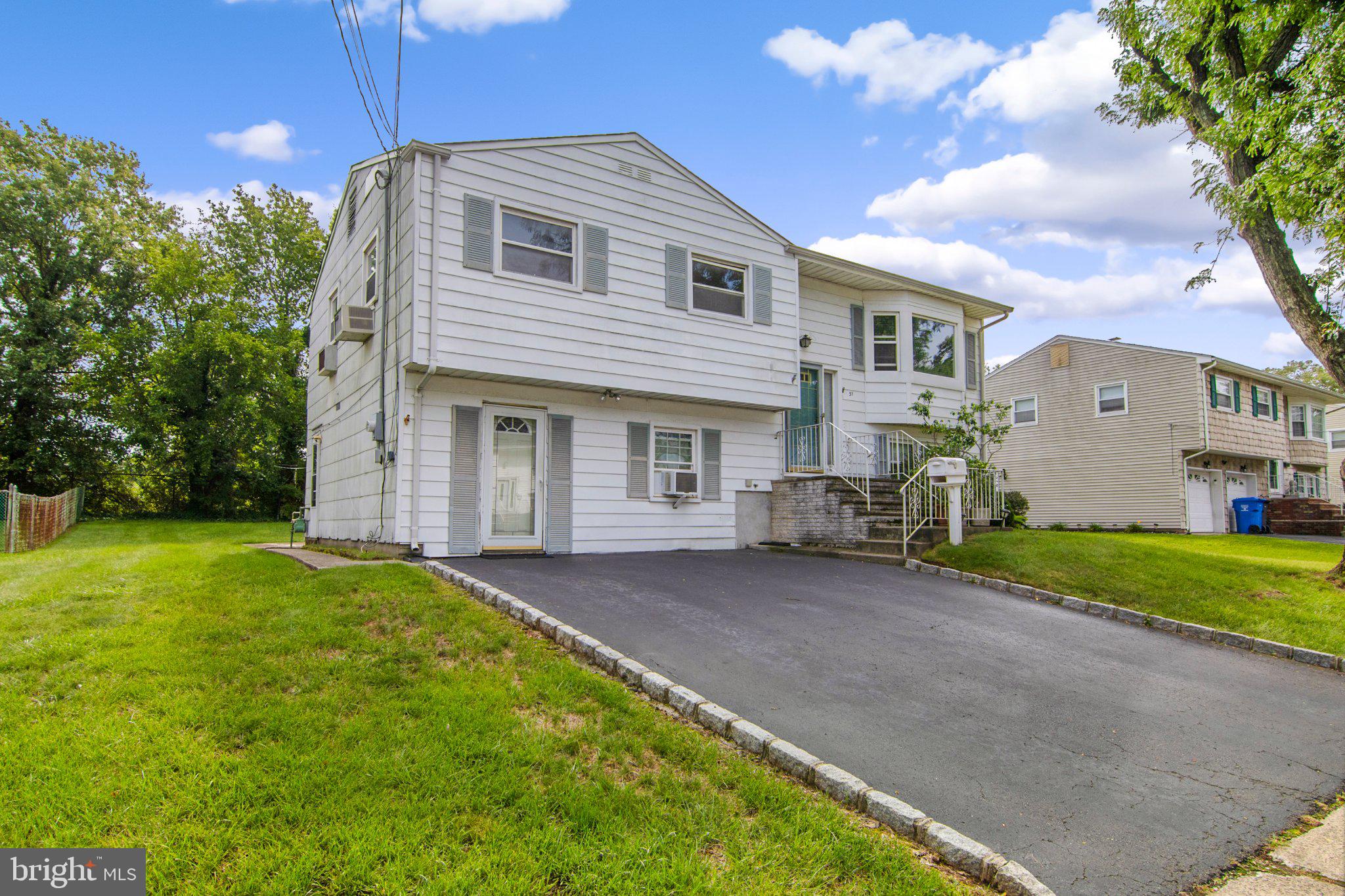 31 HEIDI DRIVE