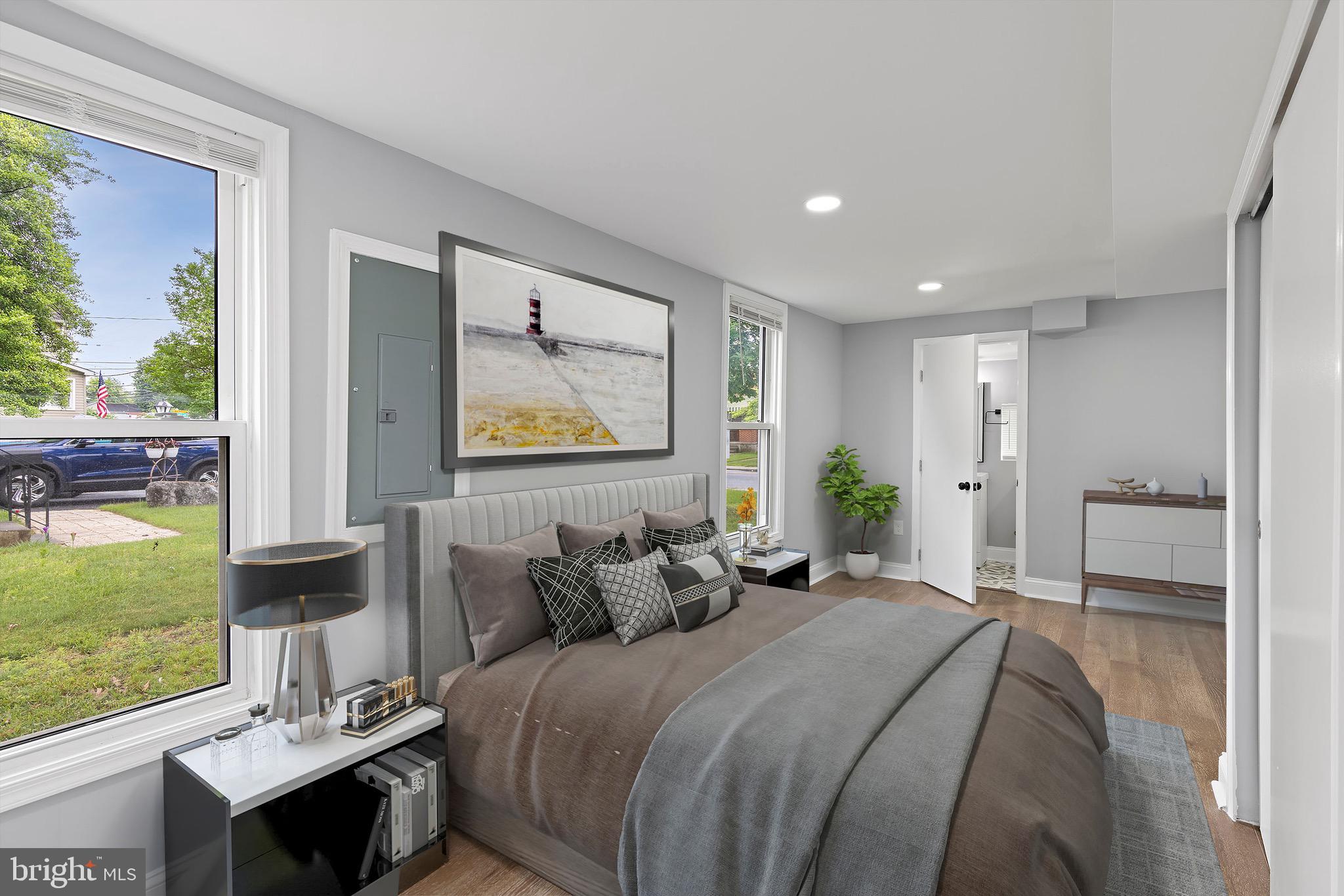 ESSEX/MIDDLE RIVER - Residential