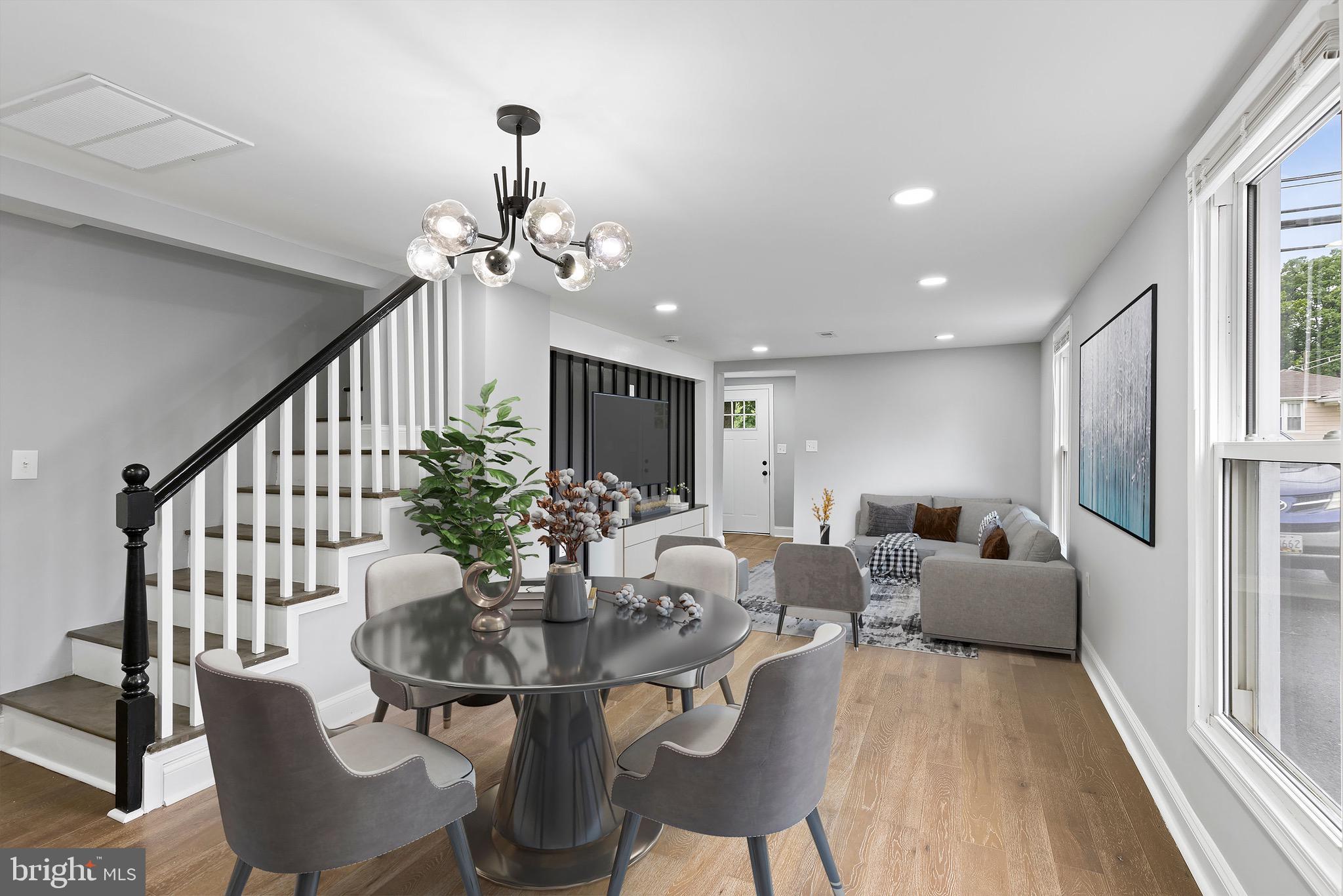 ESSEX/MIDDLE RIVER - Residential