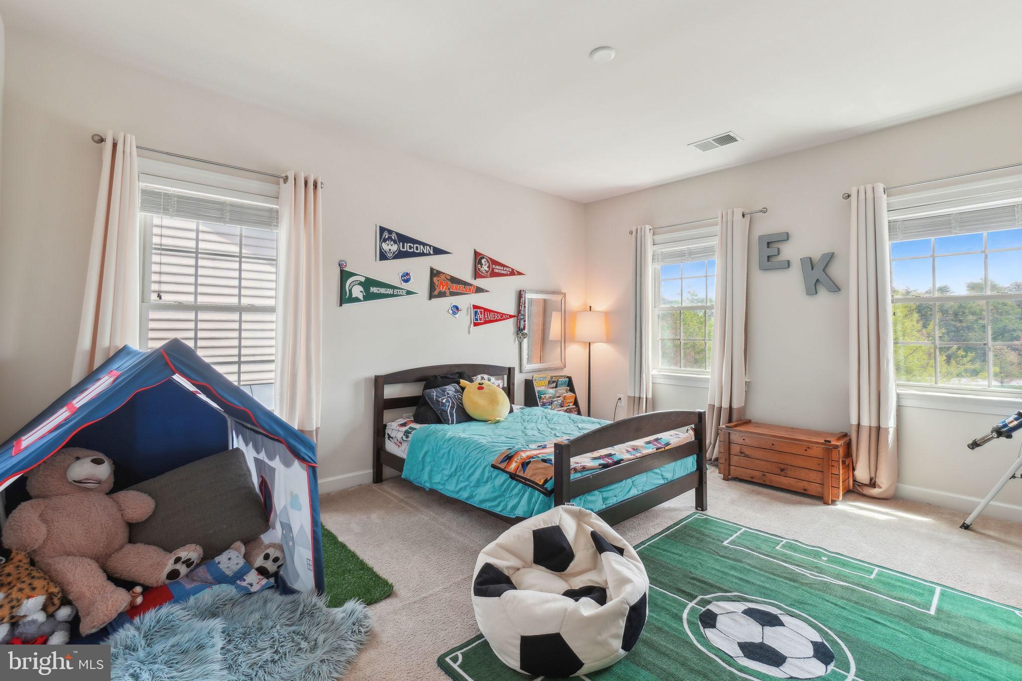 FAIRLAND PARK - Residential