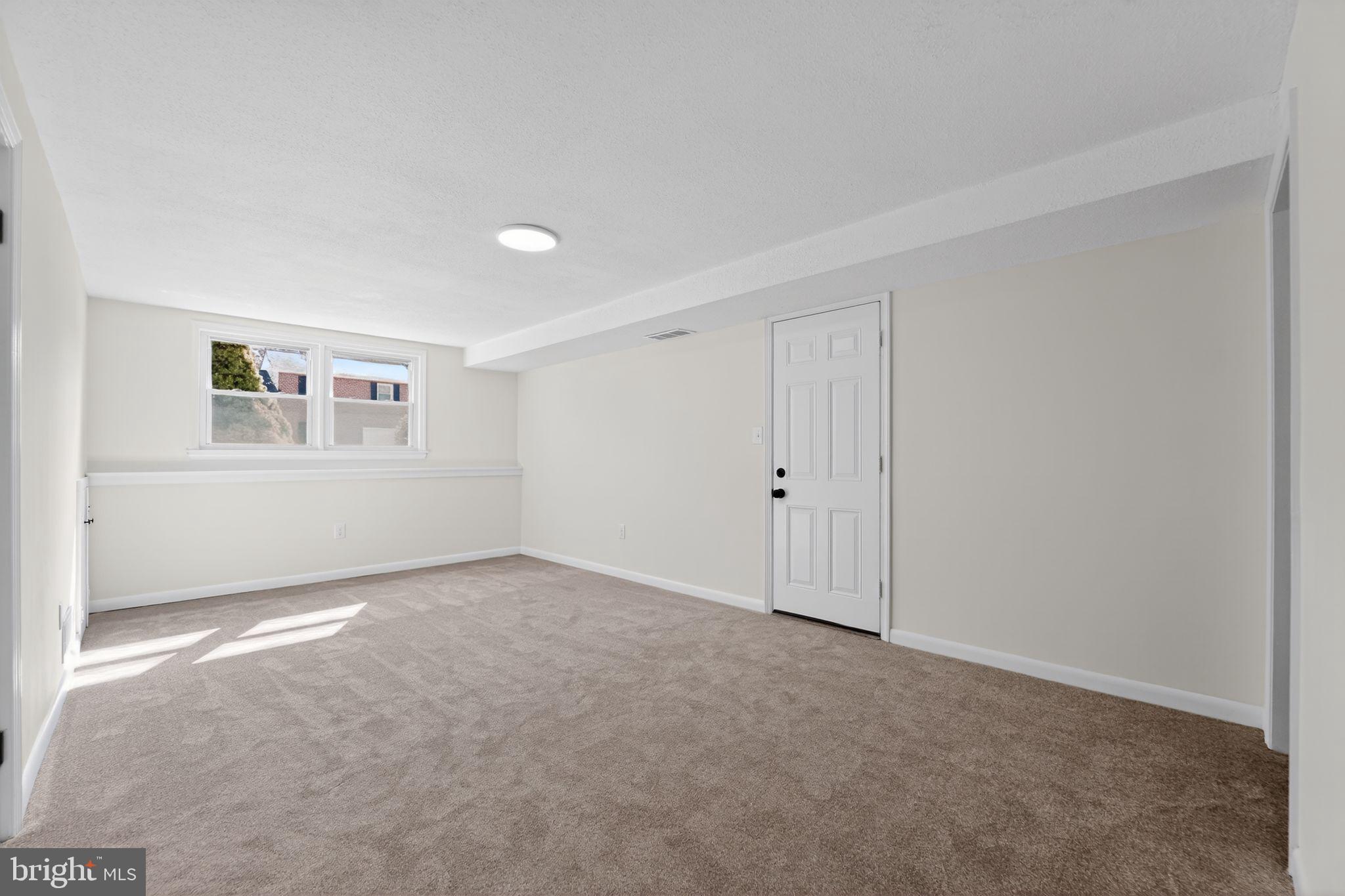 DULANEY VILLAGE - Residential