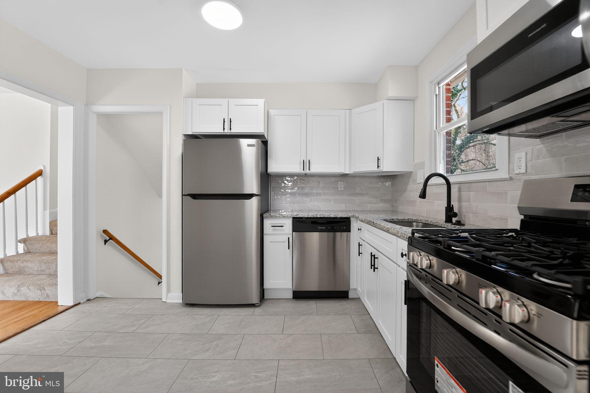 DULANEY VILLAGE - Residential