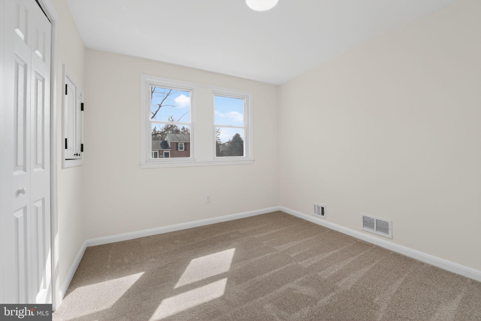 DULANEY VILLAGE - Residential