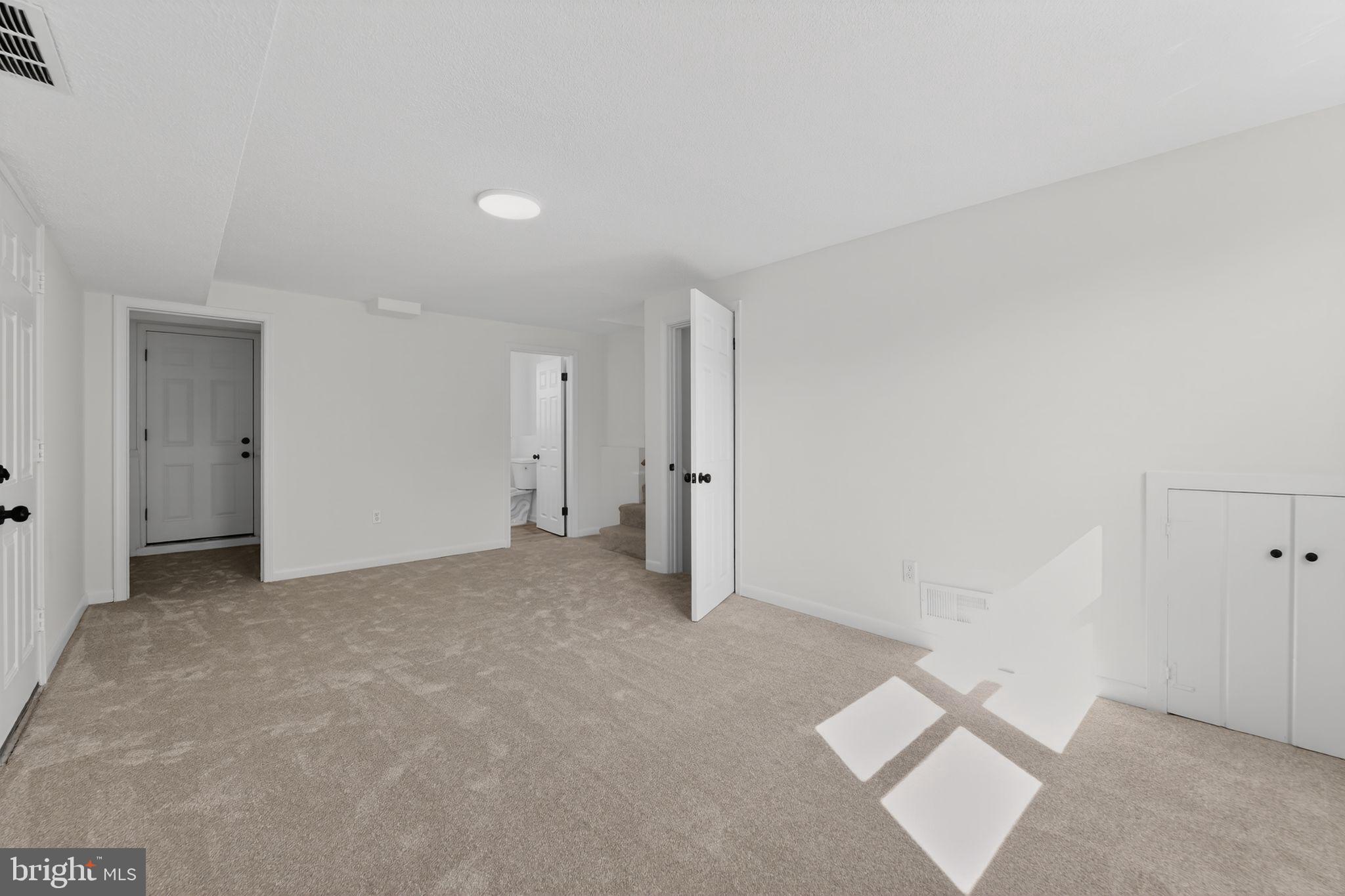 DULANEY VILLAGE - Residential