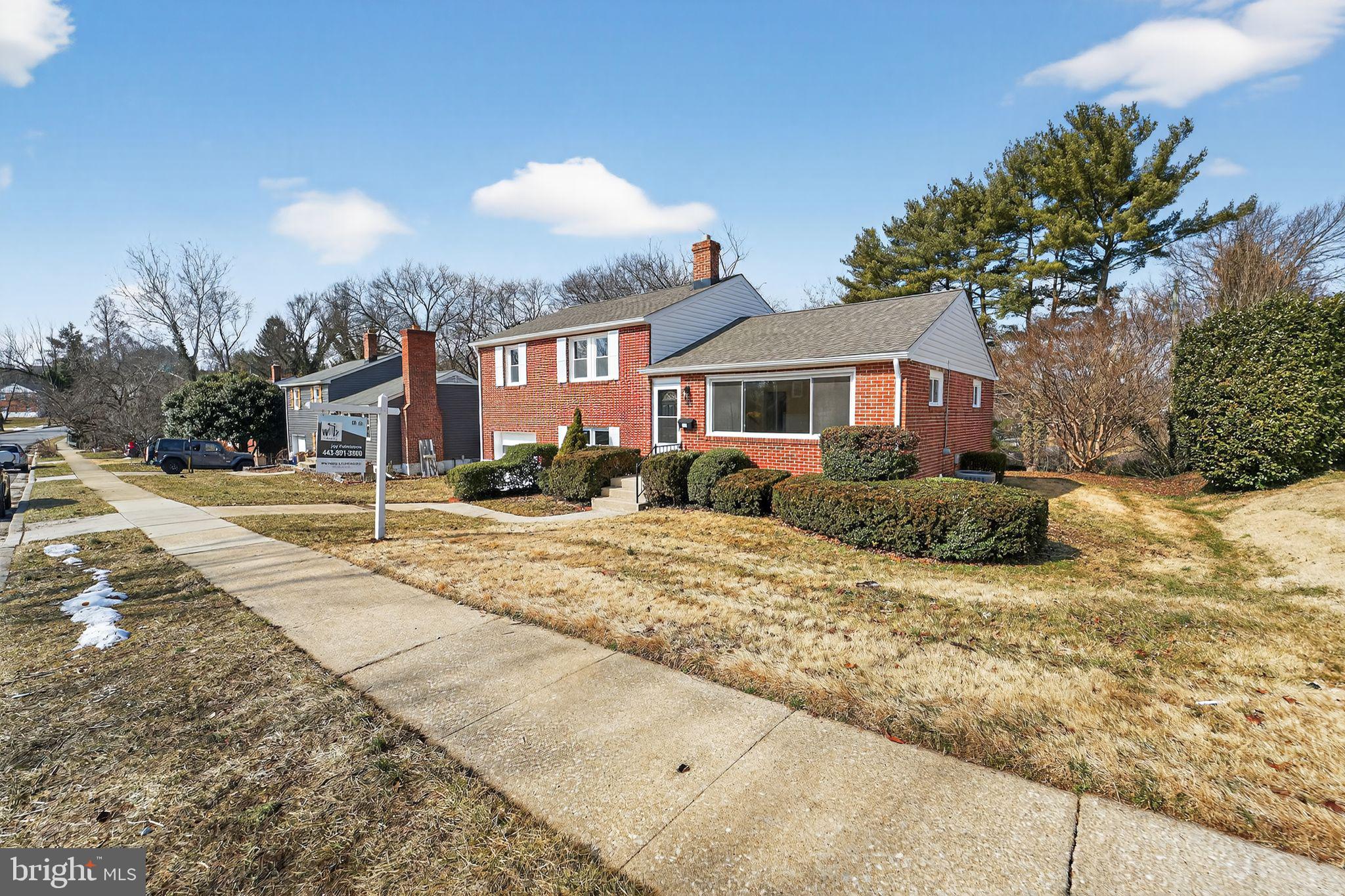 DULANEY VILLAGE - Residential