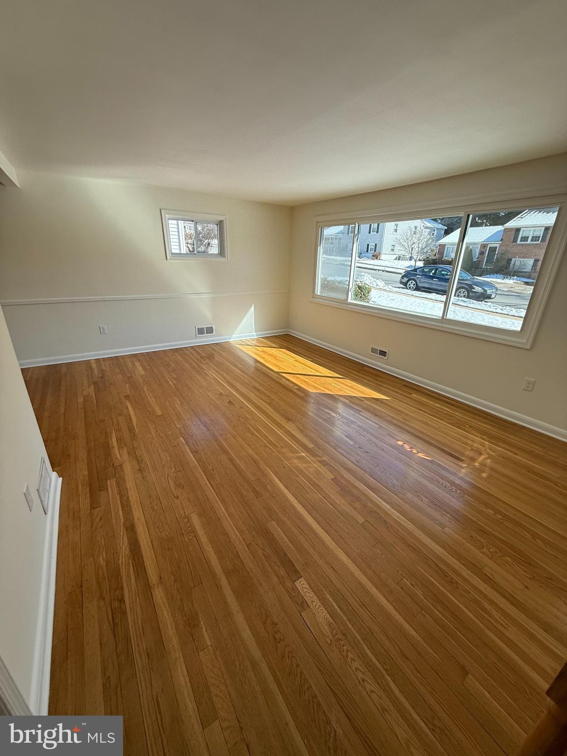 DULANEY VILLAGE - Residential