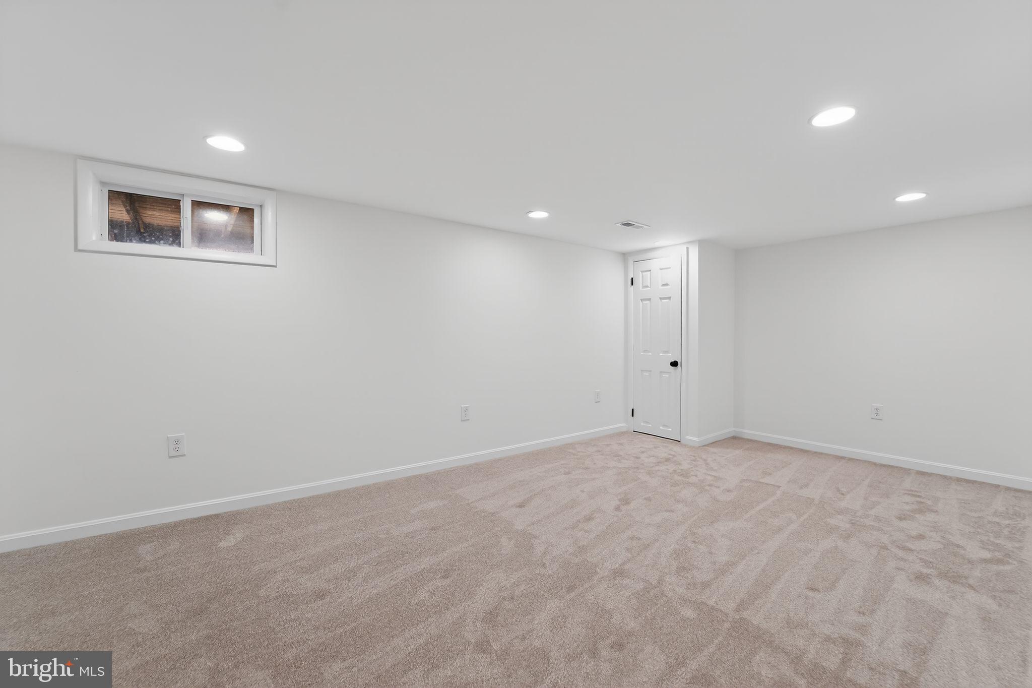 DULANEY VILLAGE - Residential