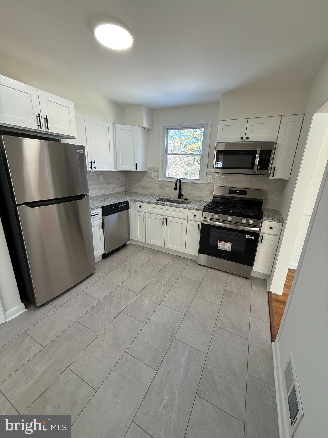 DULANEY VILLAGE - Residential