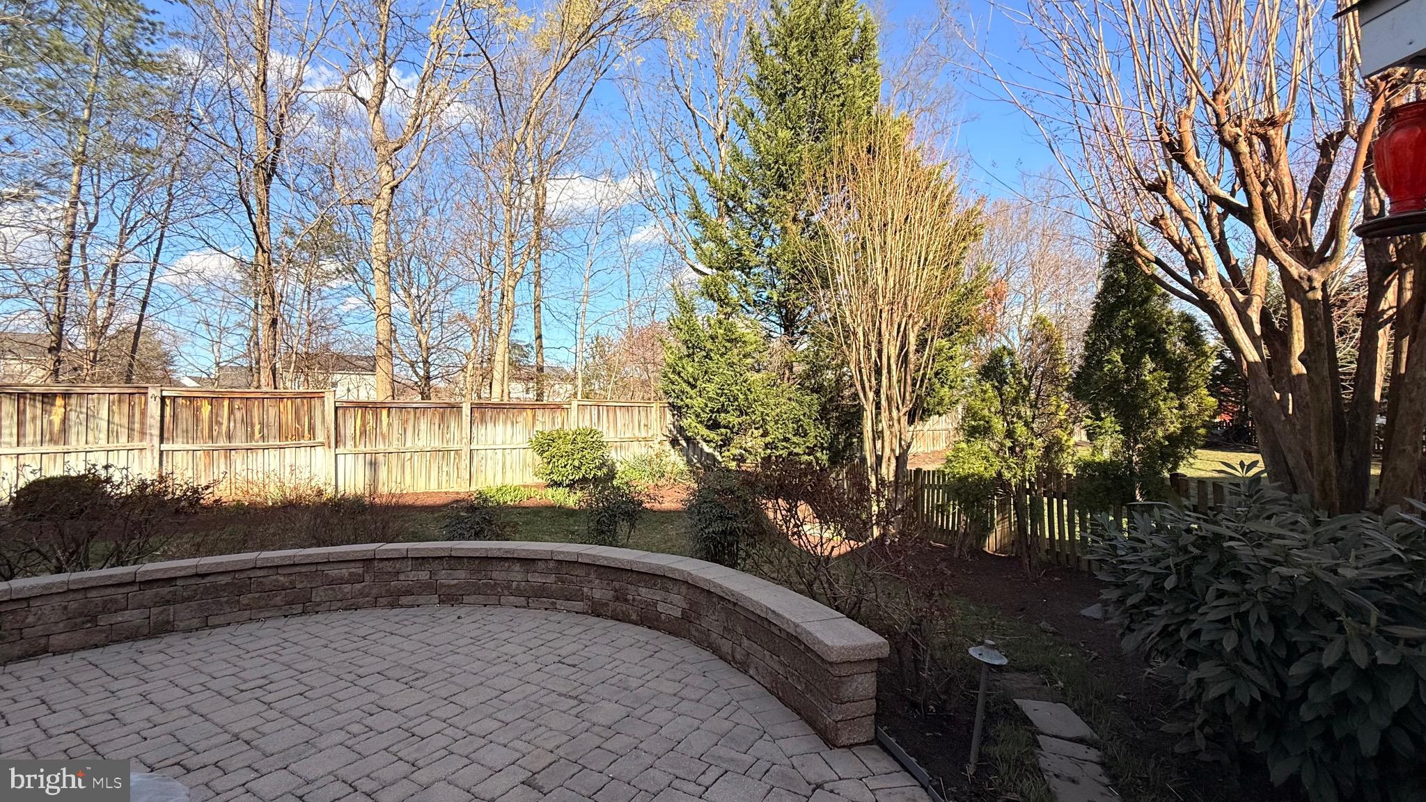 BROADLANDS - Residential