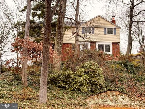 Homes For Sale - 3217 Old Dominion Boulevard<br/> ALEXANDRIA, VA 22305