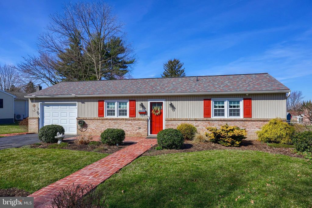 Photo of 107 Washington Street, Strasburg, PA 17579 (MLS # PALA2047228)