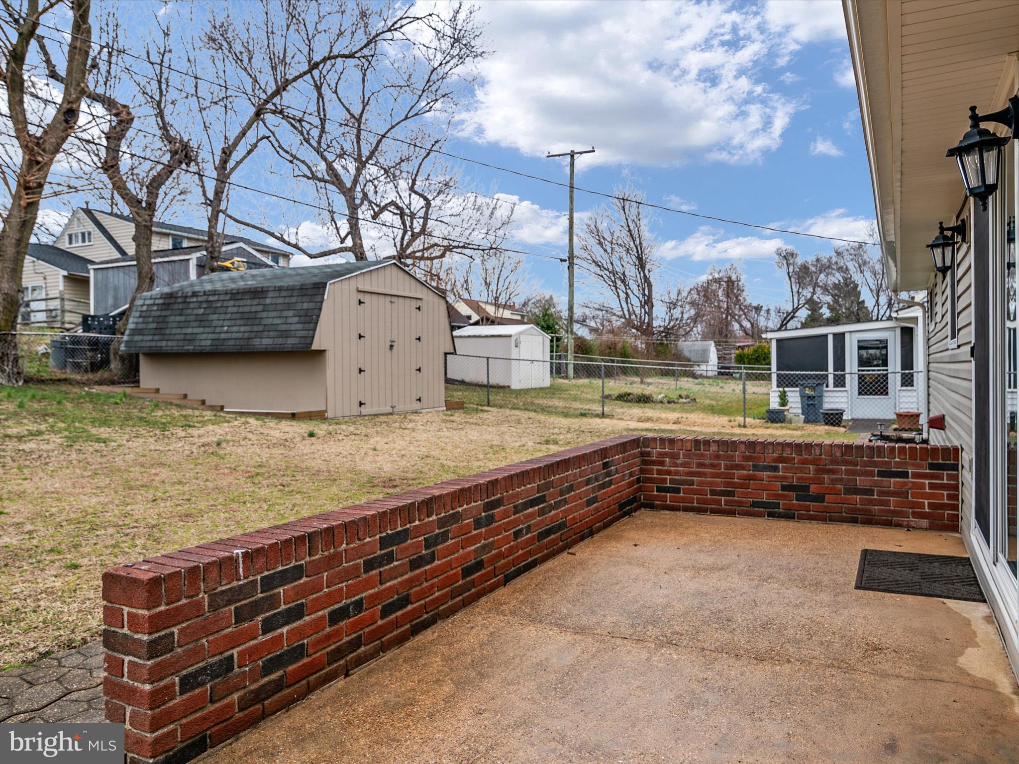 COUNTRY CLUB ESTATES - Residential