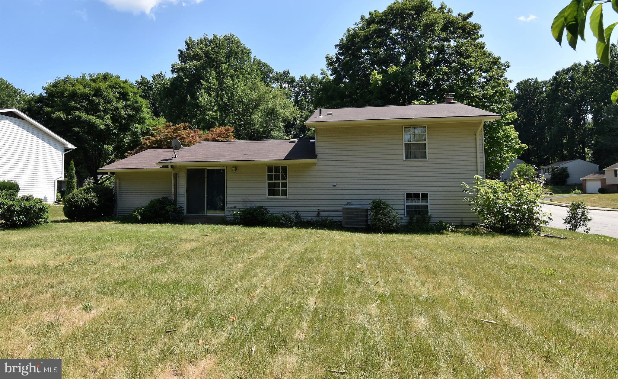 NEWPORT - Residential Lease