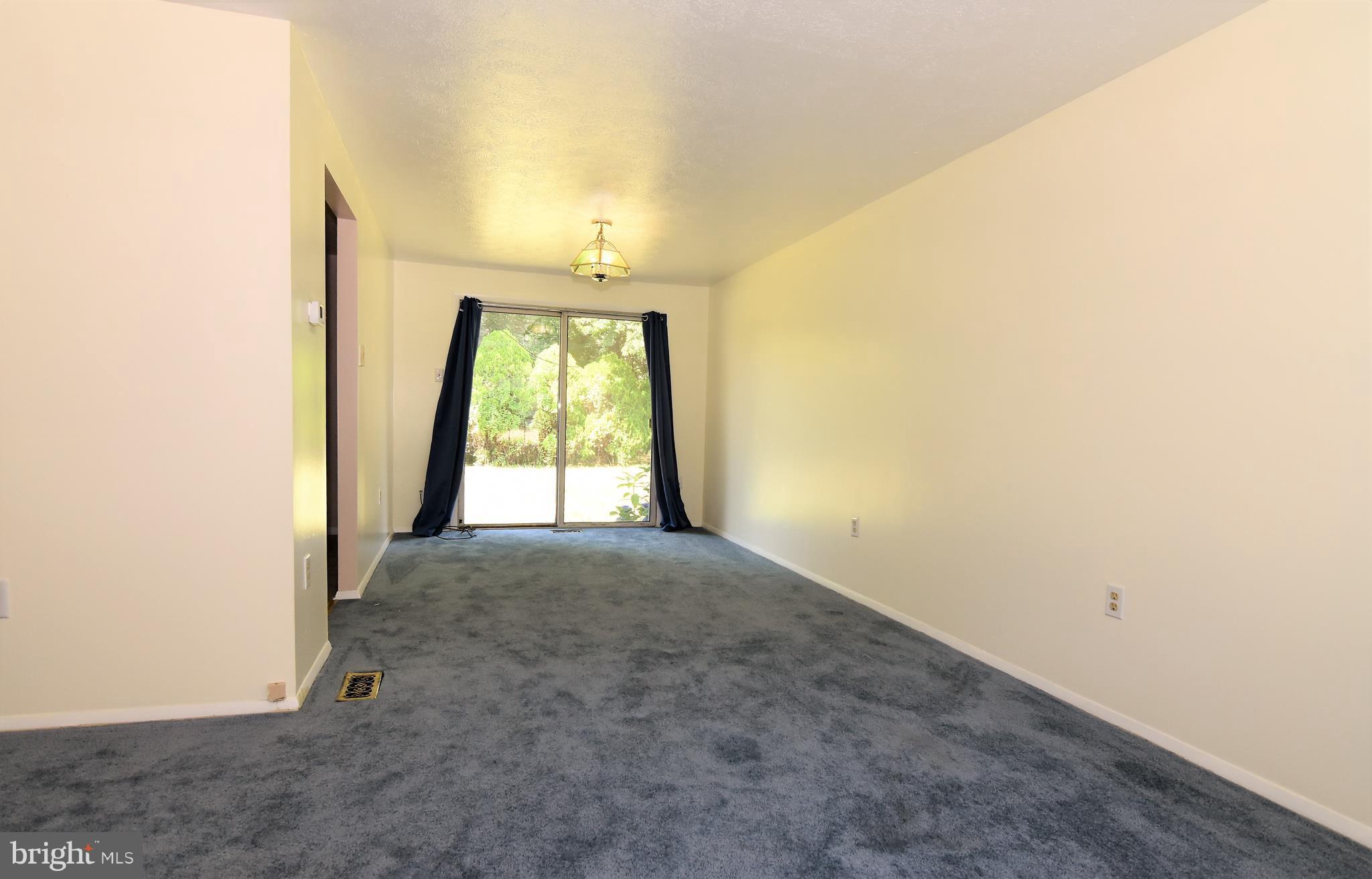 NEWPORT - Residential Lease