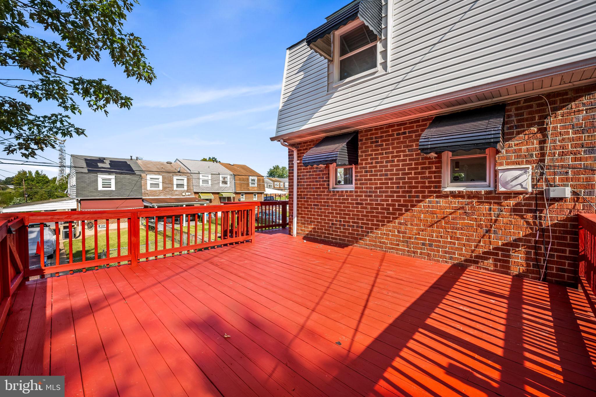 HOLLAND HILL - Residential