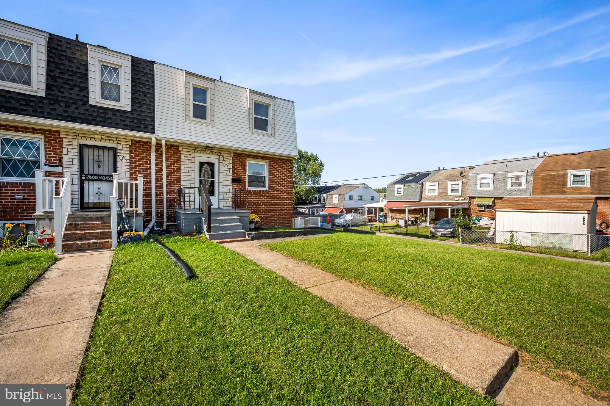 HOLLAND HILL - Residential