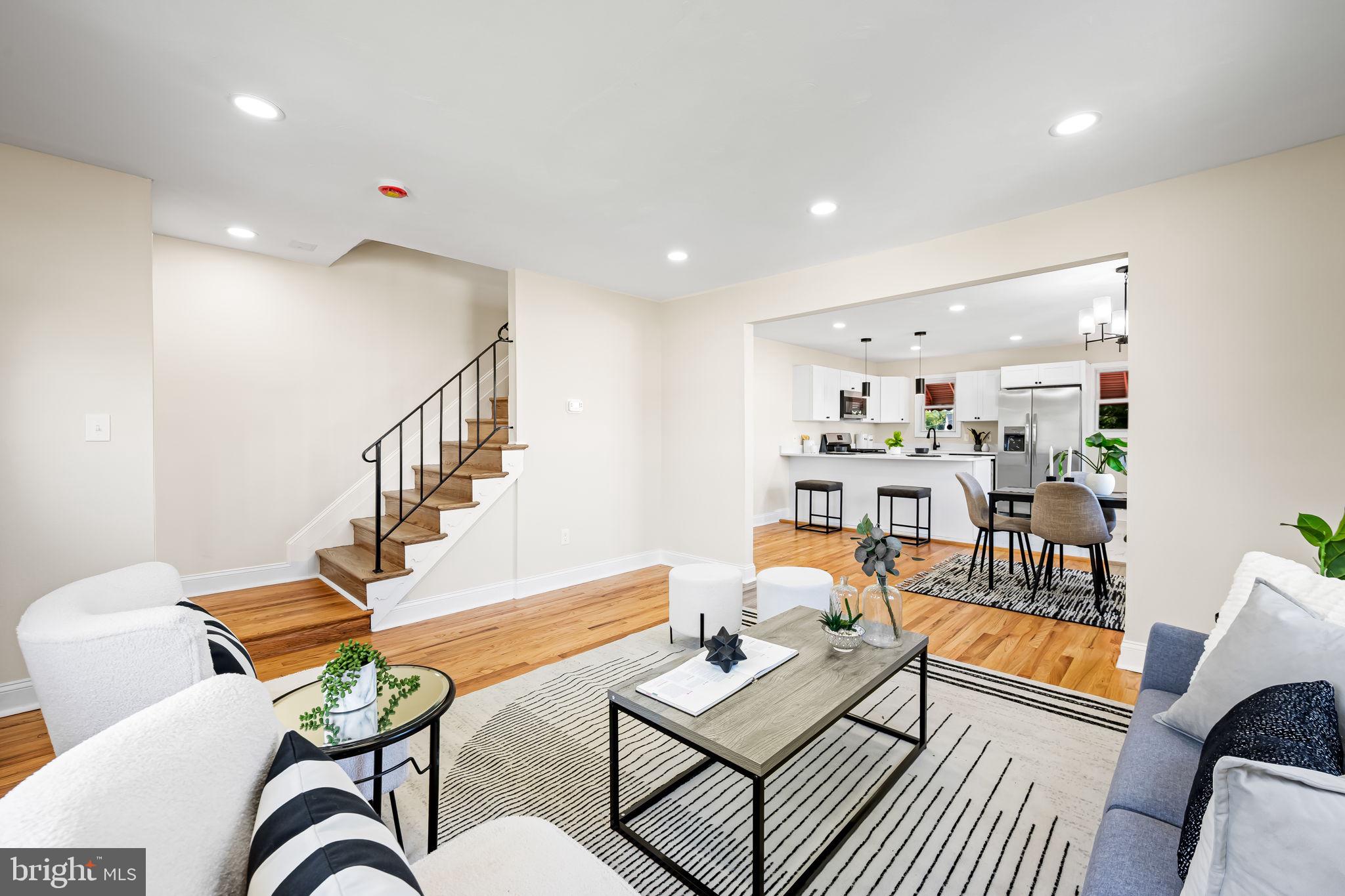 HOLLAND HILL - Residential