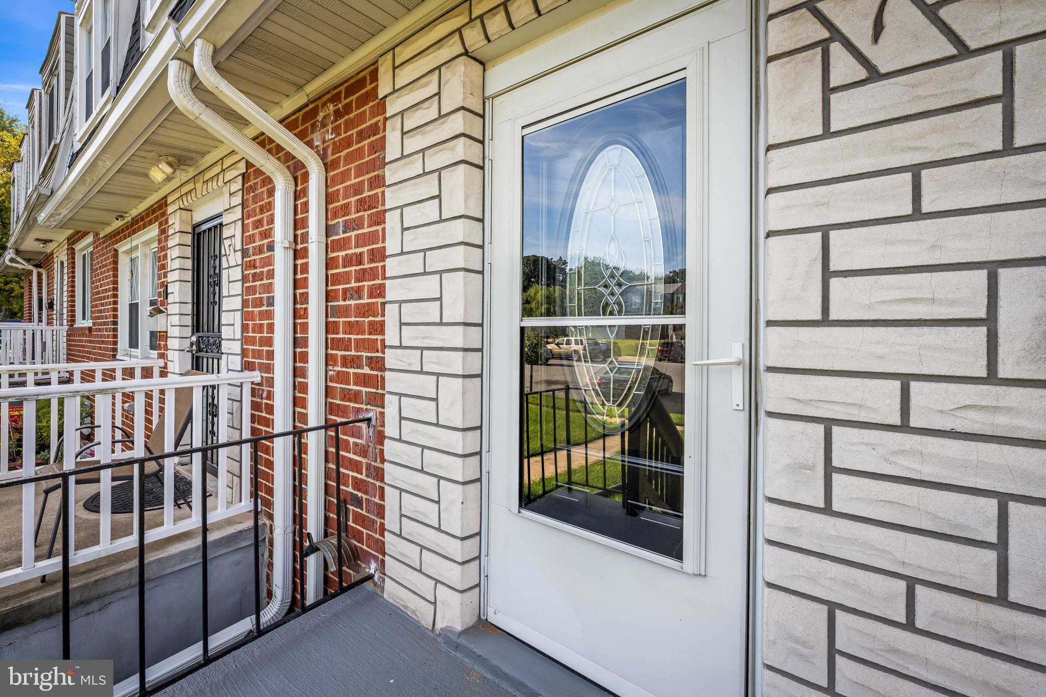 HOLLAND HILL - Residential