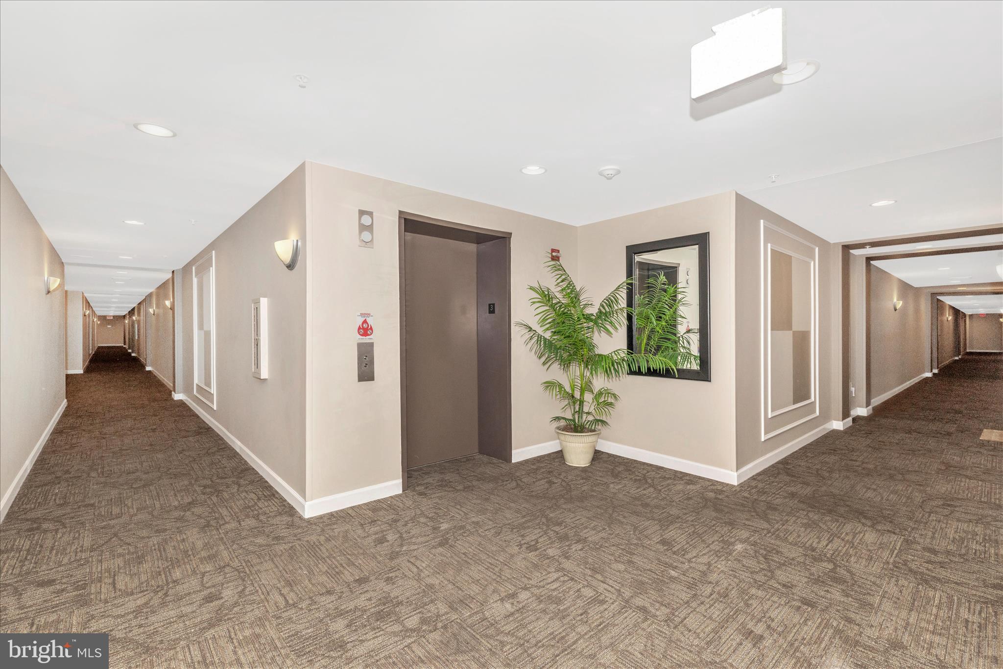 MAXWELL PLACE - Residential