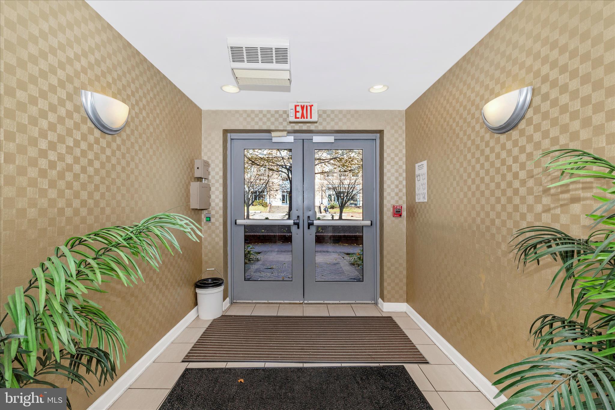 MAXWELL PLACE - Residential