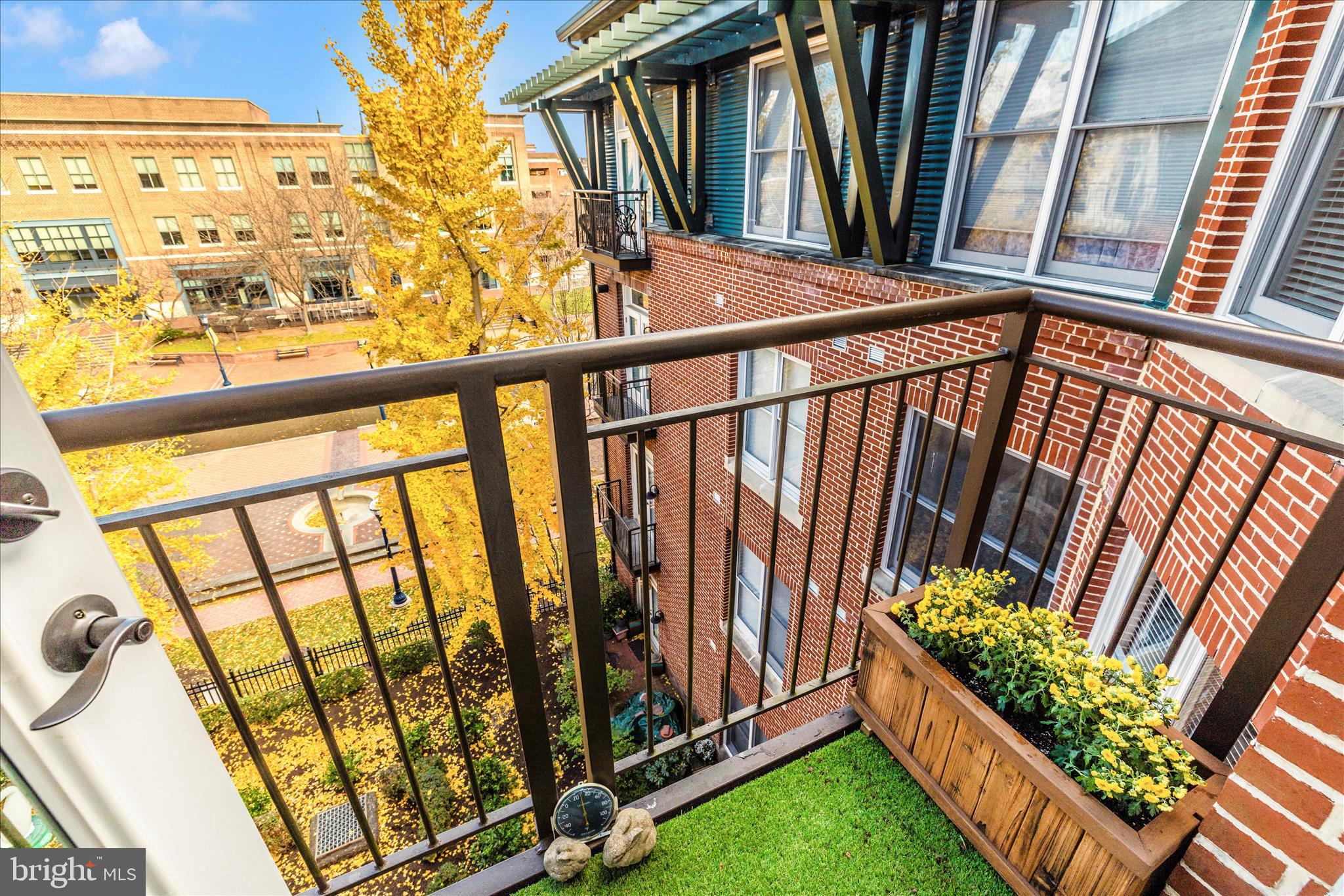 MAXWELL PLACE - Residential