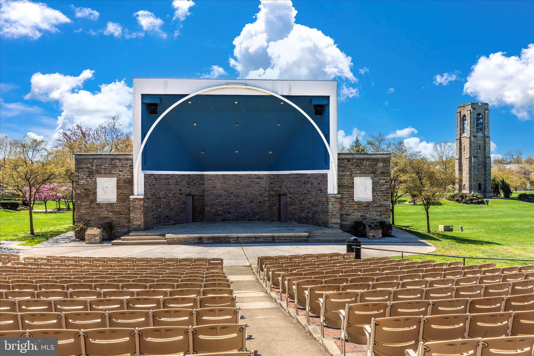 MAXWELL PLACE - Residential